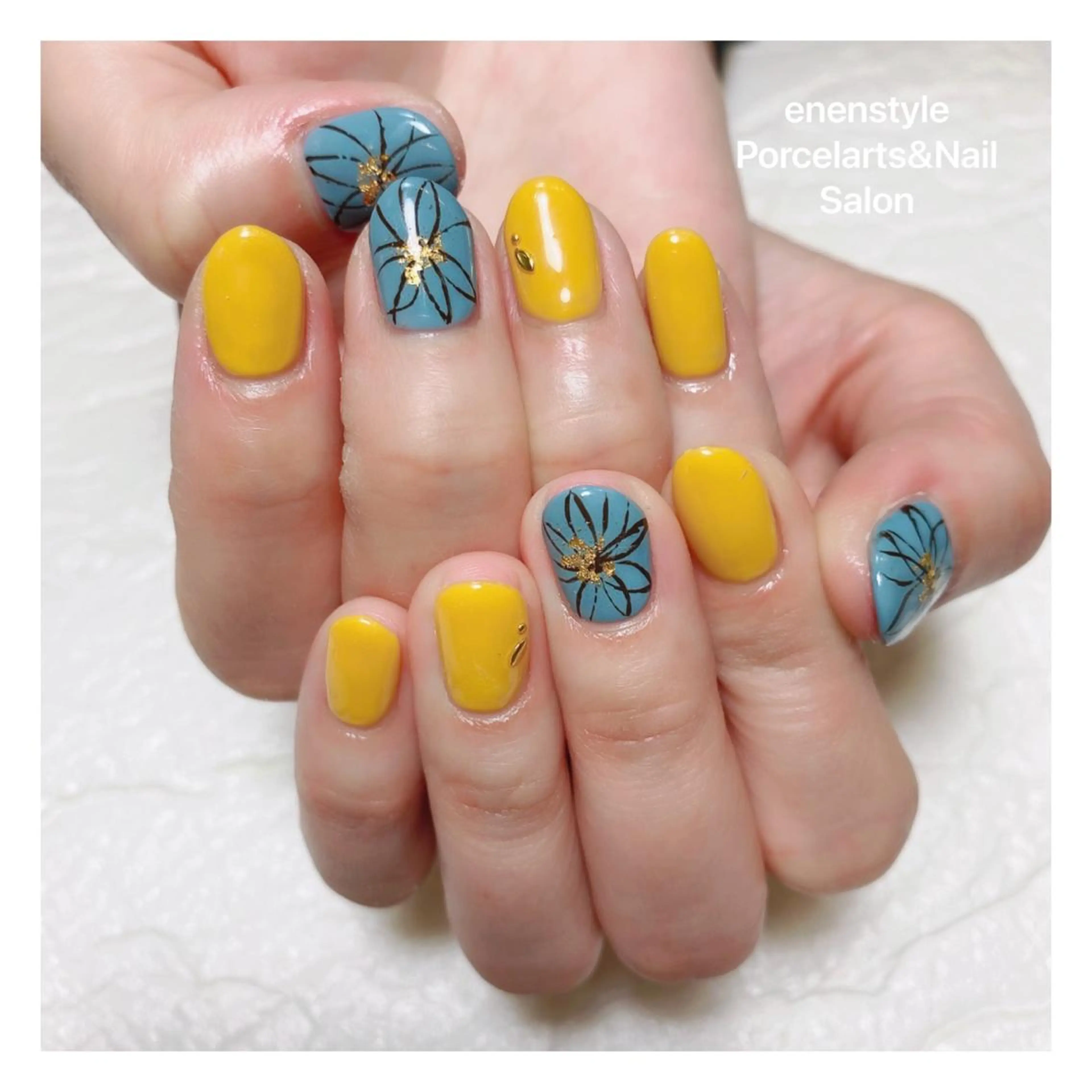 ショート ネイル ハンドネイル 👑enen style👑のネイルデザイン