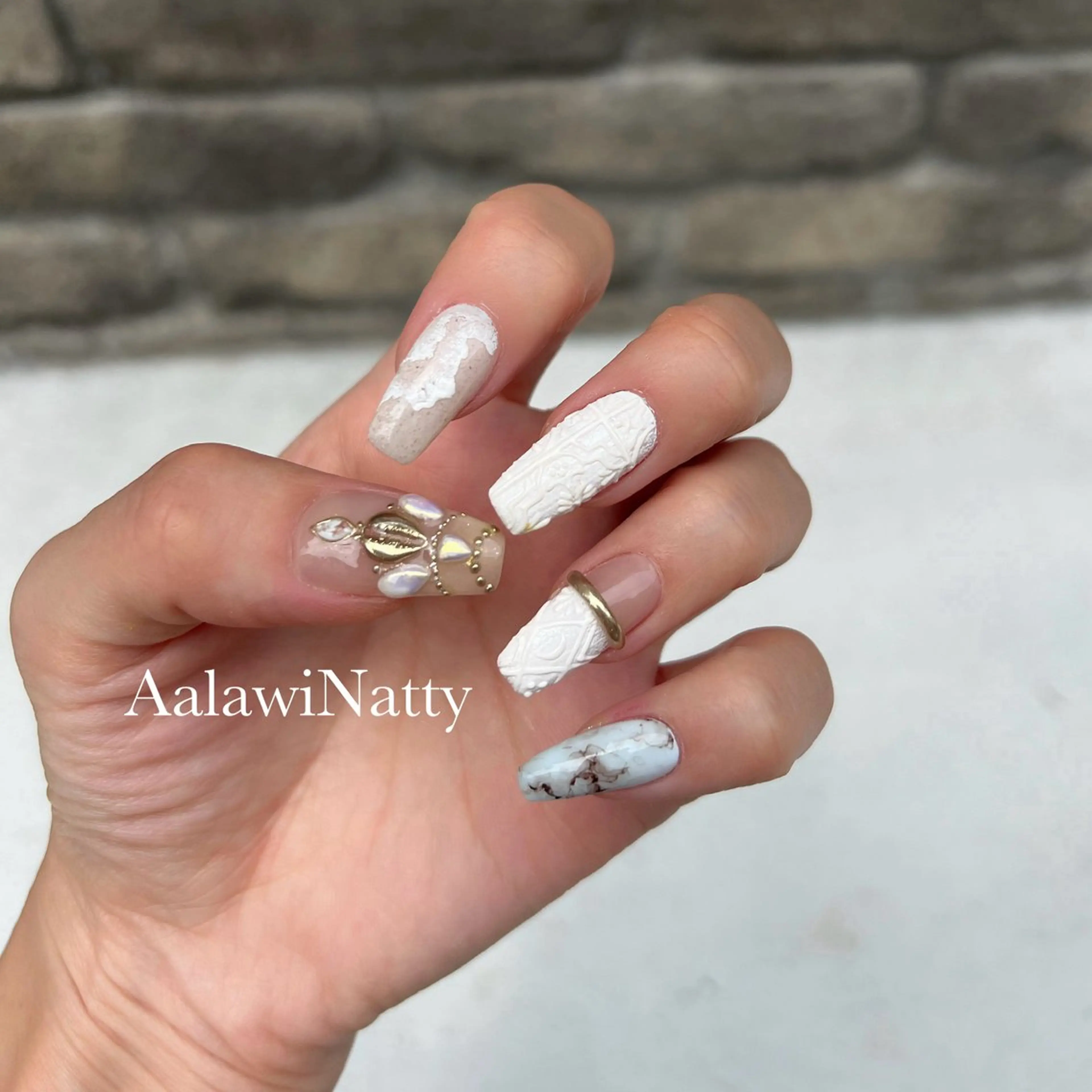 ネイル Aala wi Natty nail所属・AMANO AKIHOのネイルデザイン
