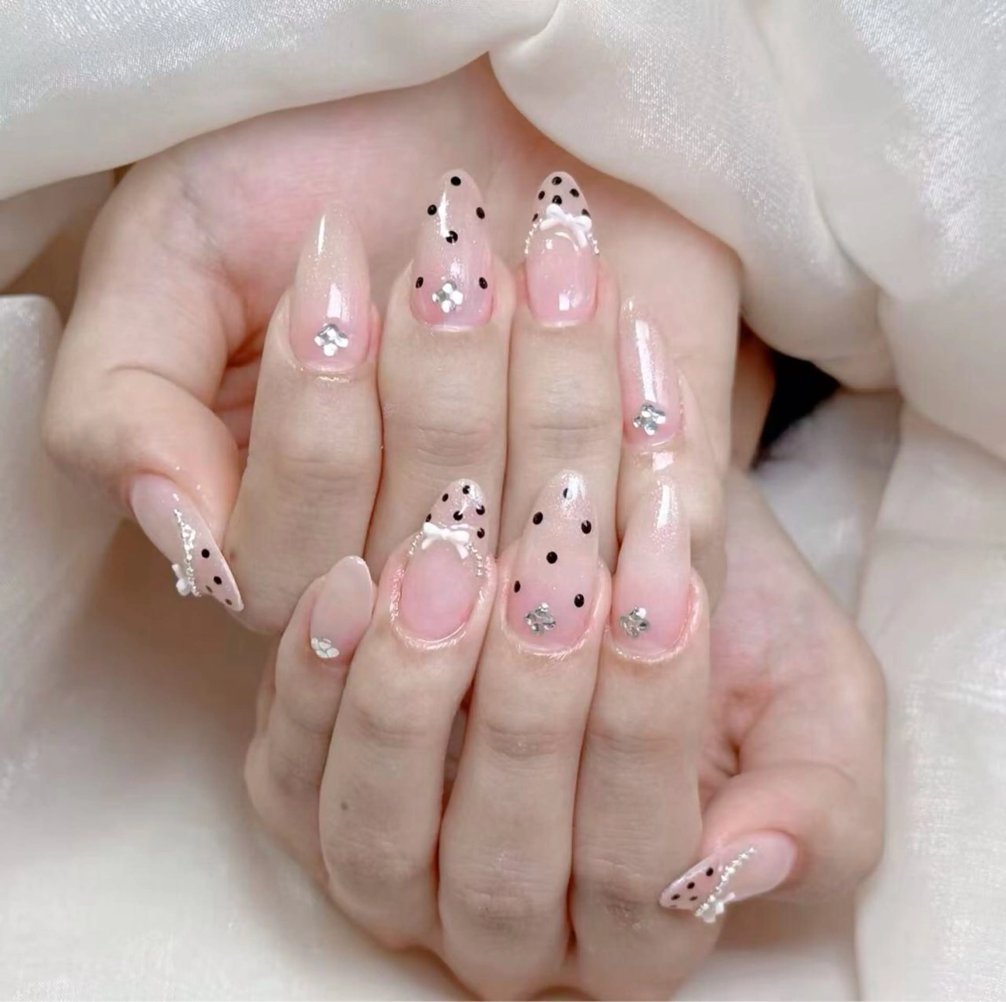 ネイル 小 雨のネイルデザイン