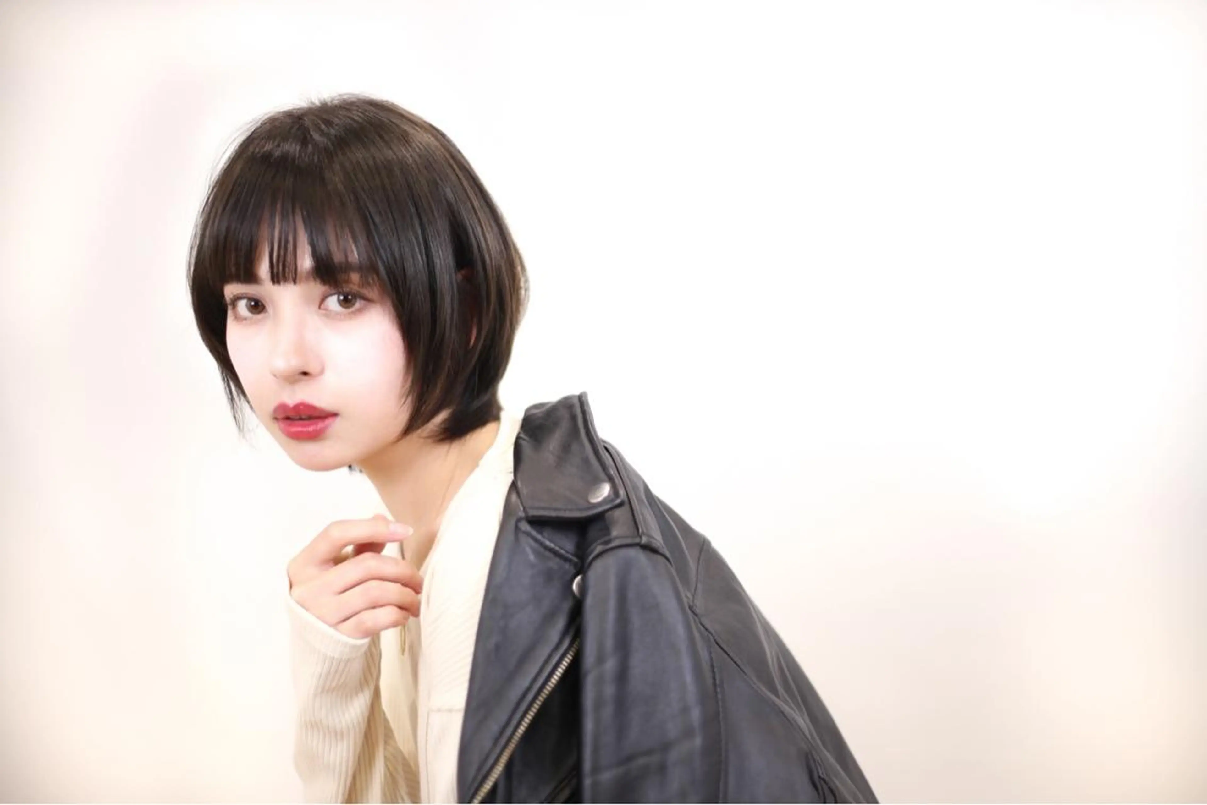 ショート ショートボブ ボブ 髪質改善 韓国風ヘア シースルーバング 👑👑👑👑工藤 敬👑👑👑👑のヘアスタイル