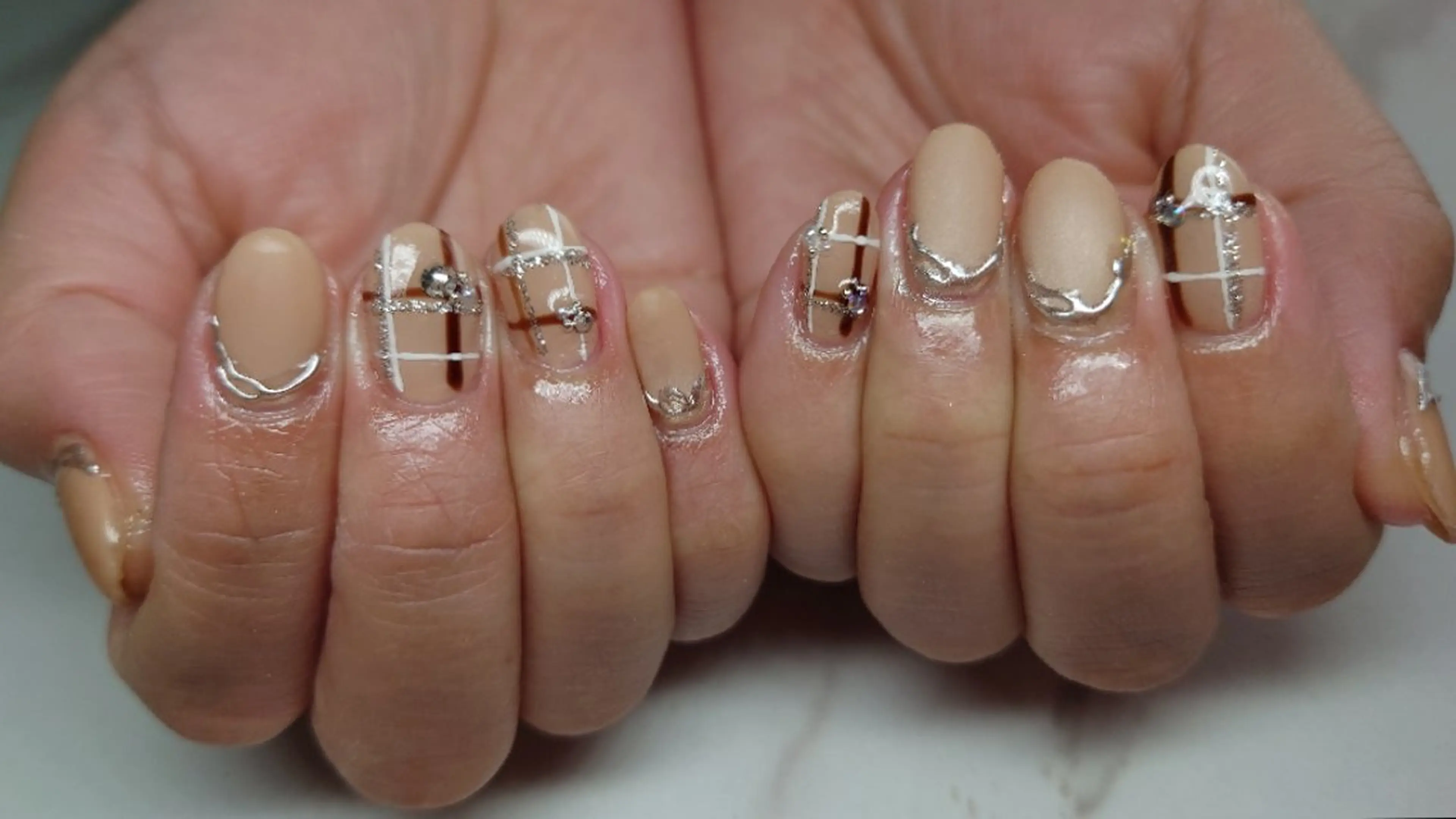 ネイル マグネットネイル マットネイル ハンドネイル Nailsalon AMAのネイルデザイン