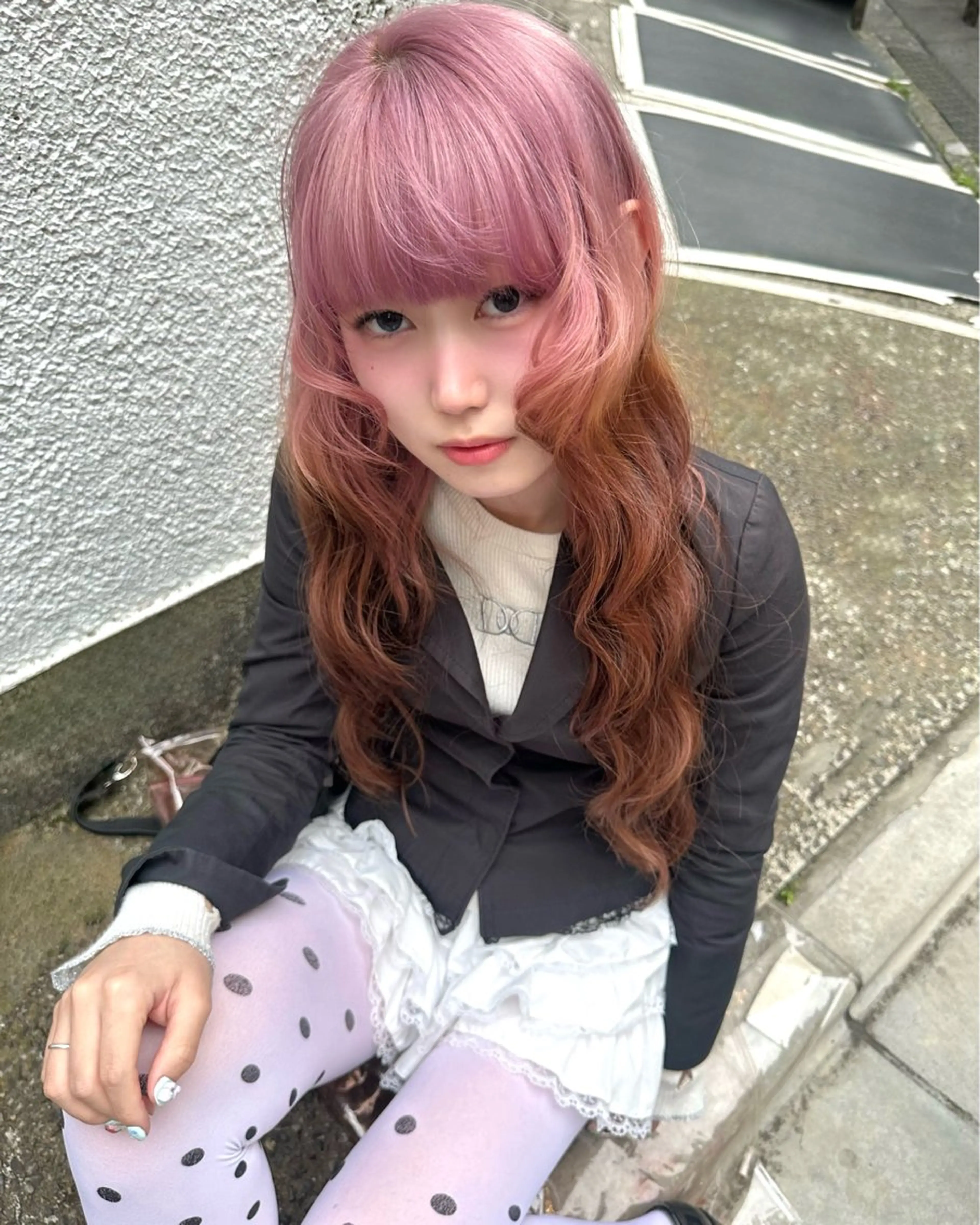 ロング カラー 岩元 愛美のヘアスタイル