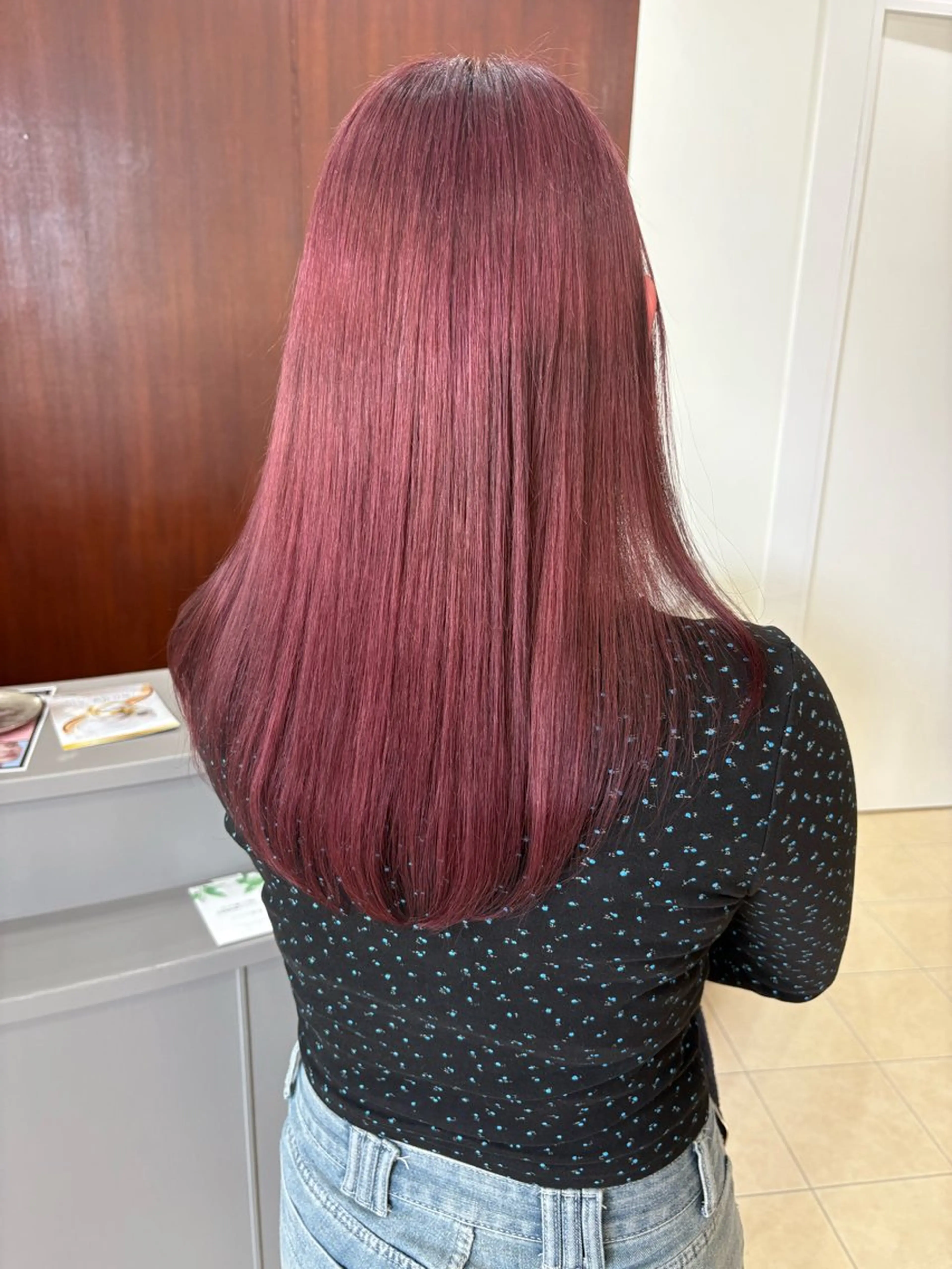 セミロング ヘアカラー arika さやのマツエク・マツパデザイン