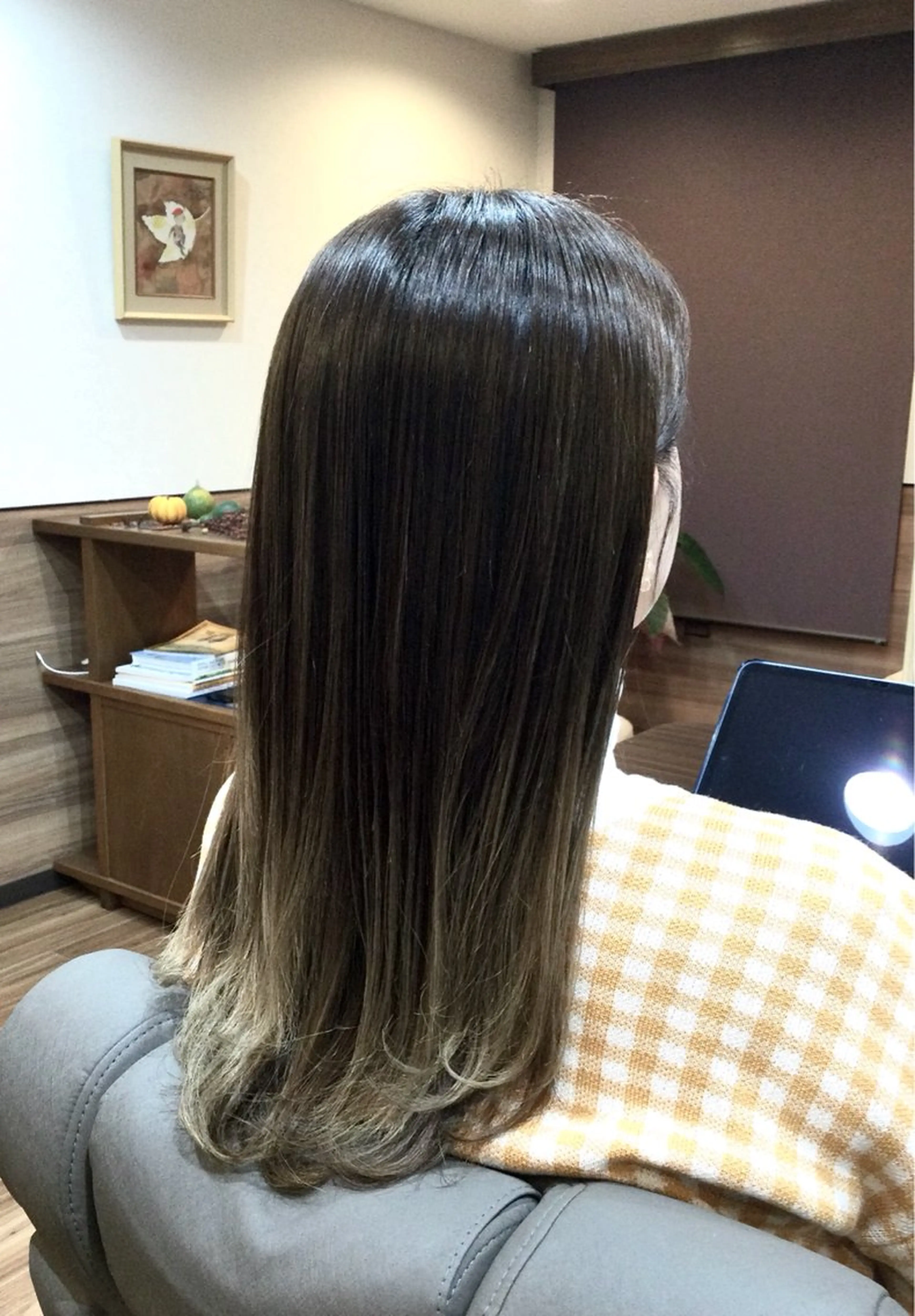 ロング カラー デザインカラー ダブルカラー Annon プライベートサロンのヘアスタイル