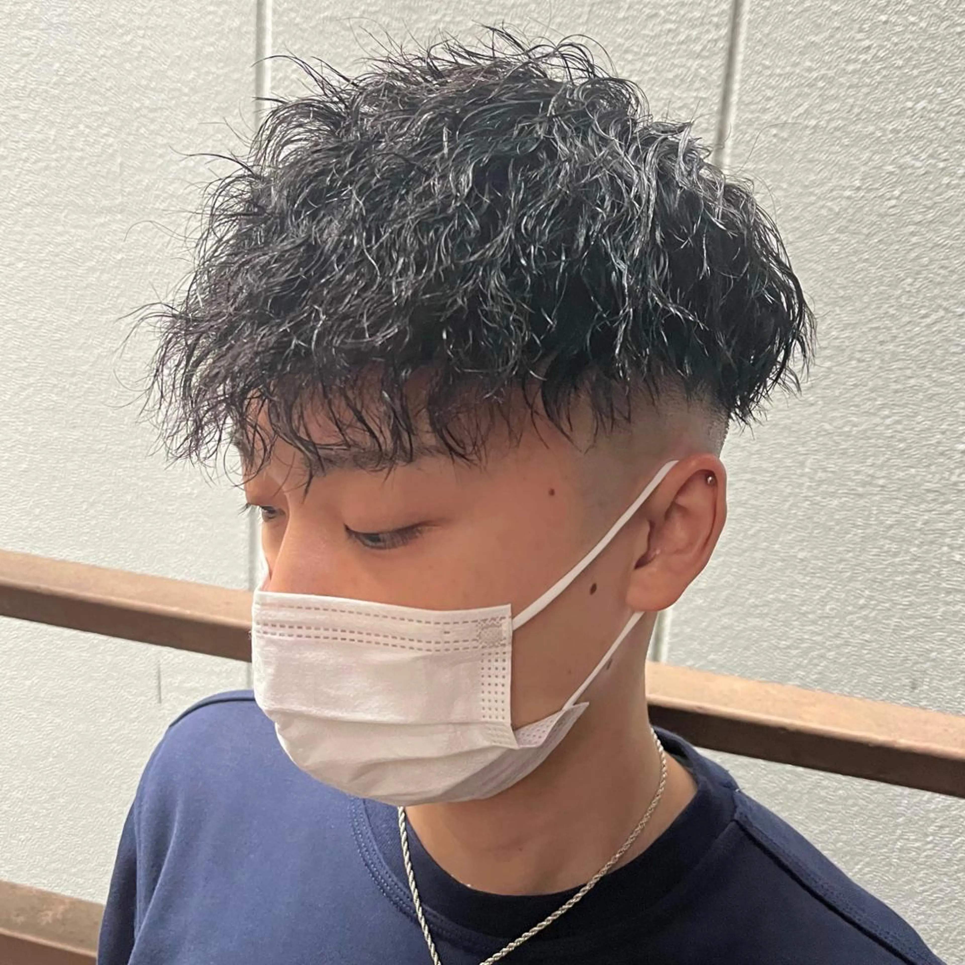 ミディアム パーマ メンズ ミディアムパーマ フェードカット メンズパーマ スキンフェード スペインカール カット パーマ 立川/メンズパーマ 厚進太郎のヘアスタイル