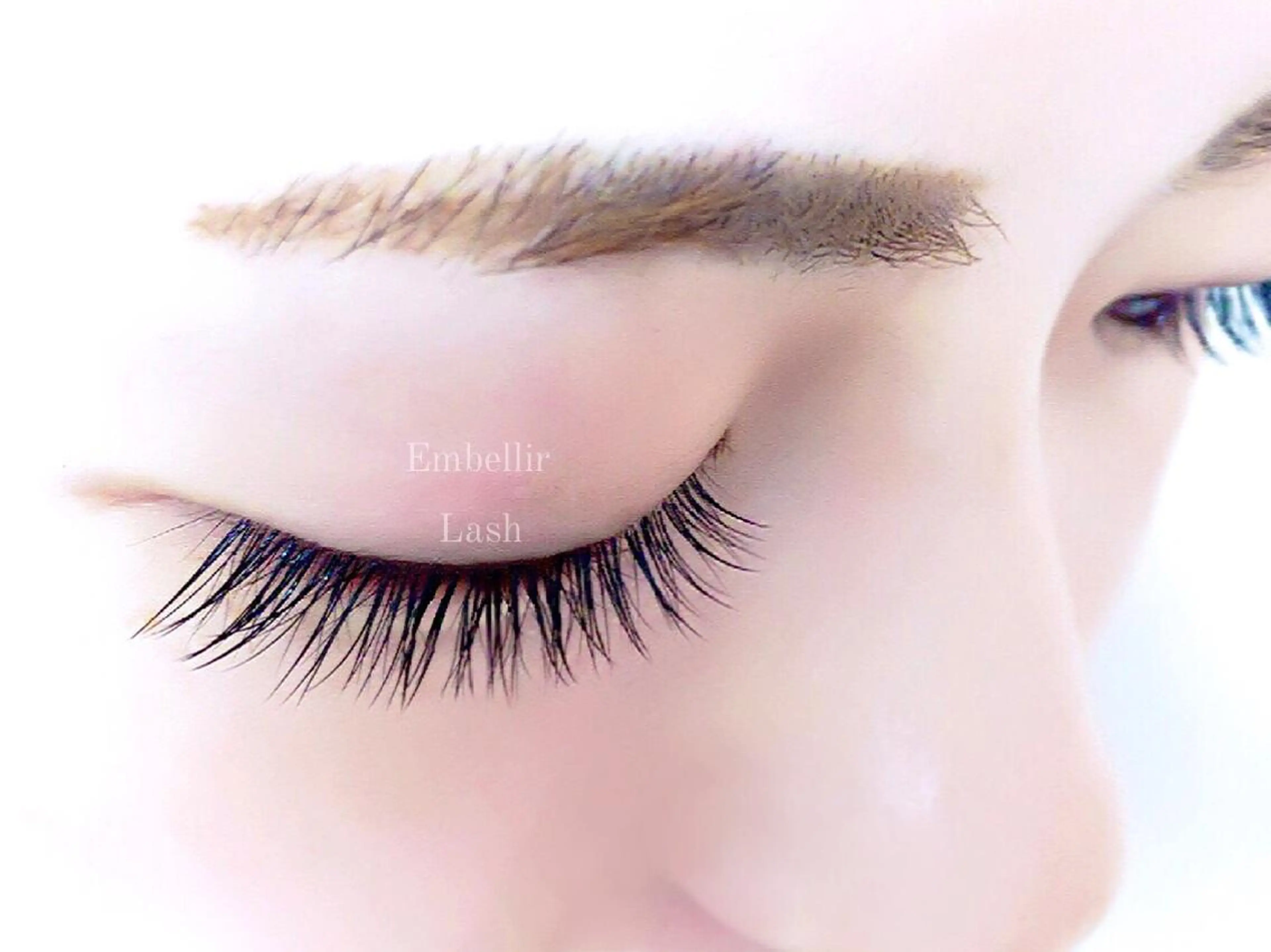 ネイル マツエク・マツパ 長さ出し まつエク・パーマ アンベリイルラッシュのマツエク・マツパデザイン