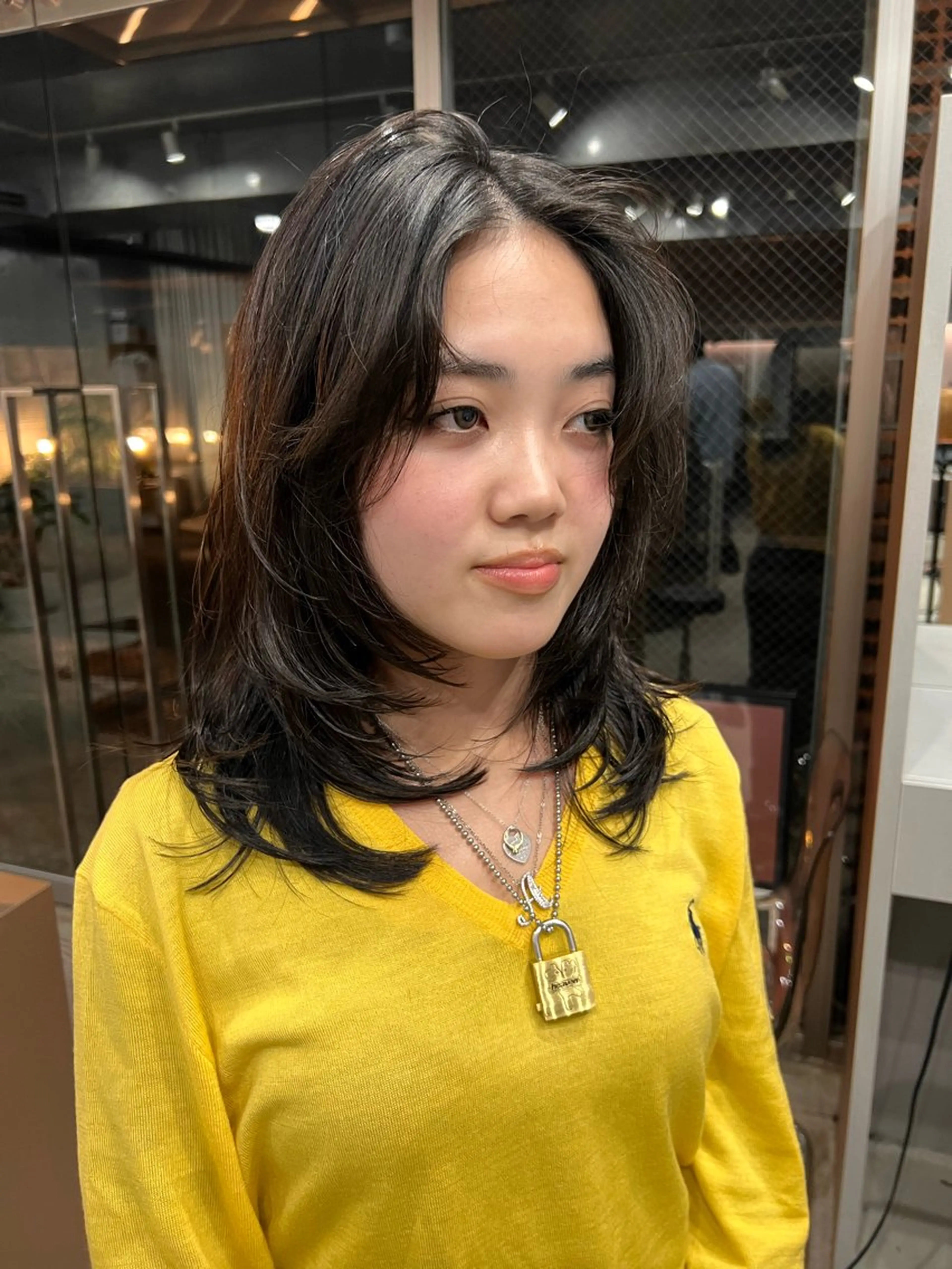 セミロング ショートボブ/ ウルフ/表参道のヘアスタイル