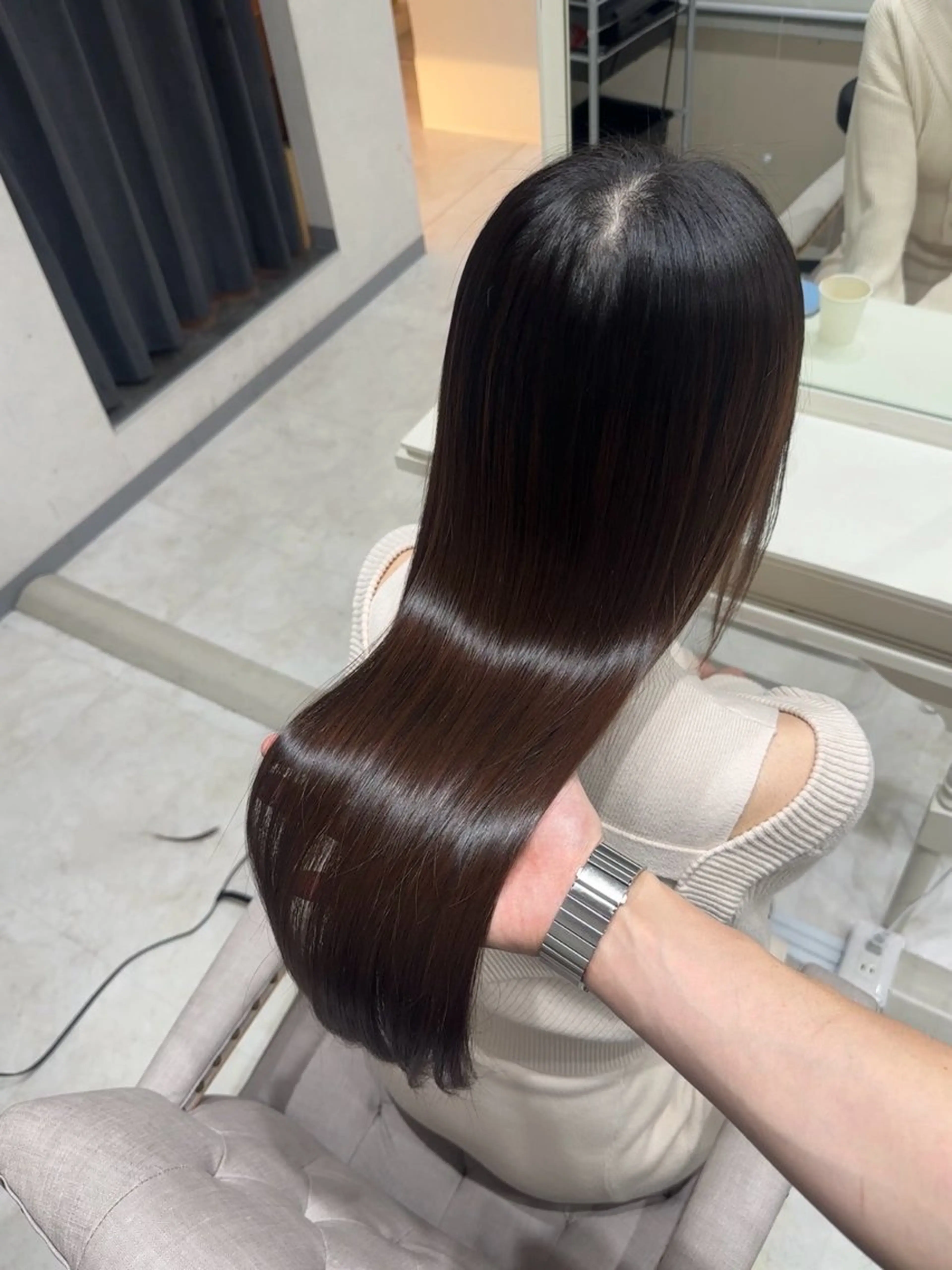 セミロング カット ヘアカラー 縮毛矯正 トリートメント 髪質改善/縮毛矯正 梅田茶屋町/西尾祐作のヘアスタイル