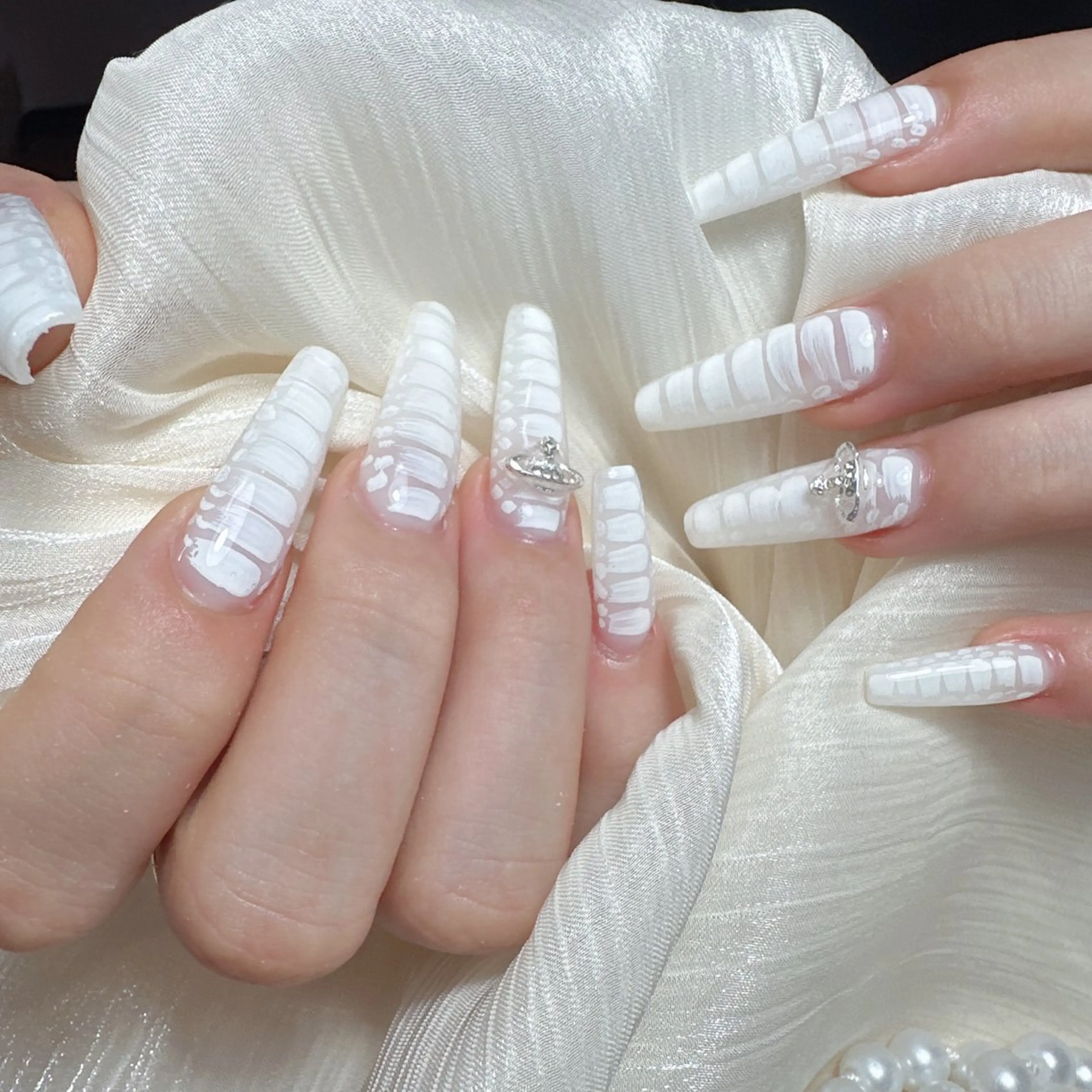 ネイル ハンドネイル M🌷nail 長さだし専門店のネイルデザイン