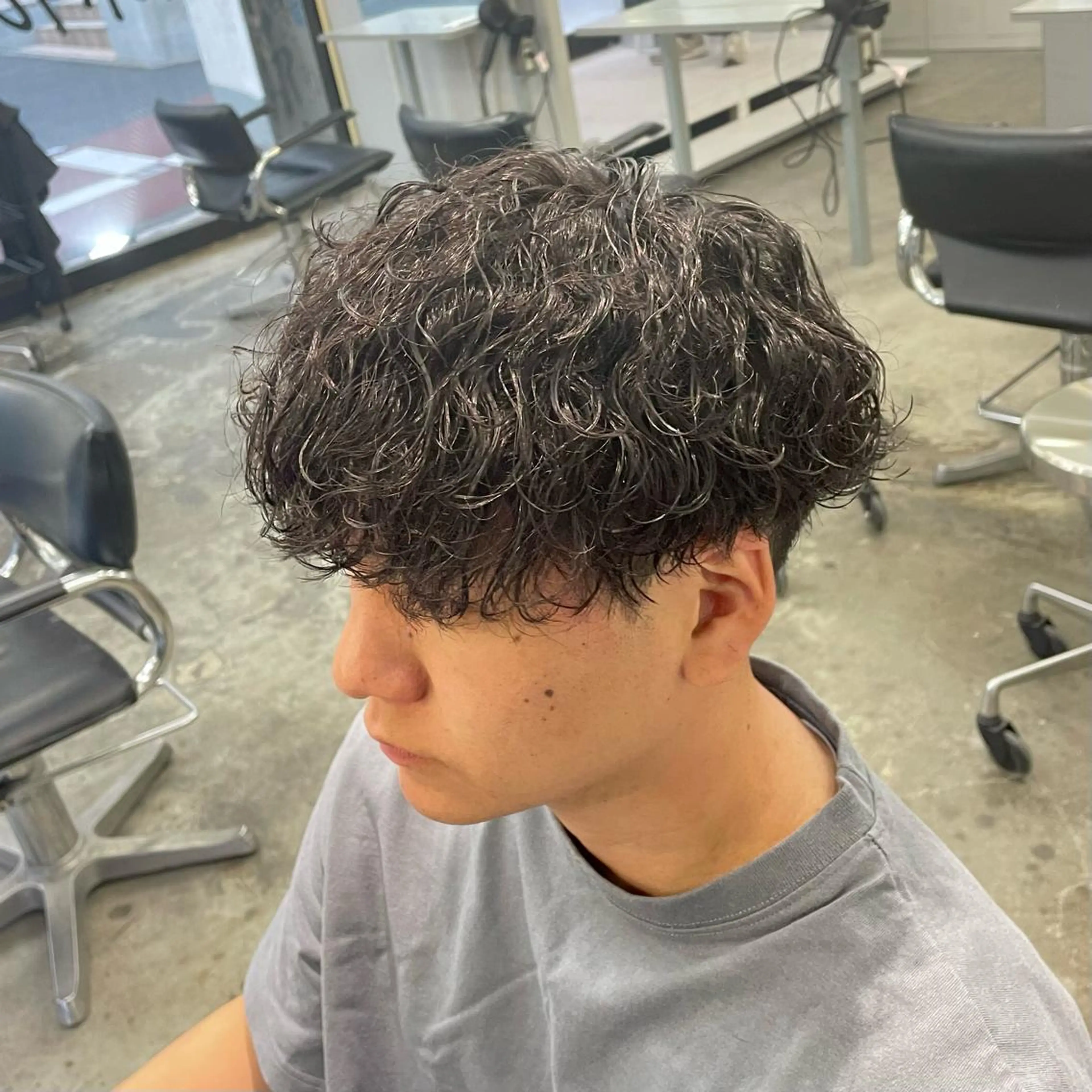 ショート パーマ メンズ メンズパーマ 波巻きパーマ カット パーマ メンズ特化美容師/ 藤戸 椋のヘアスタイル