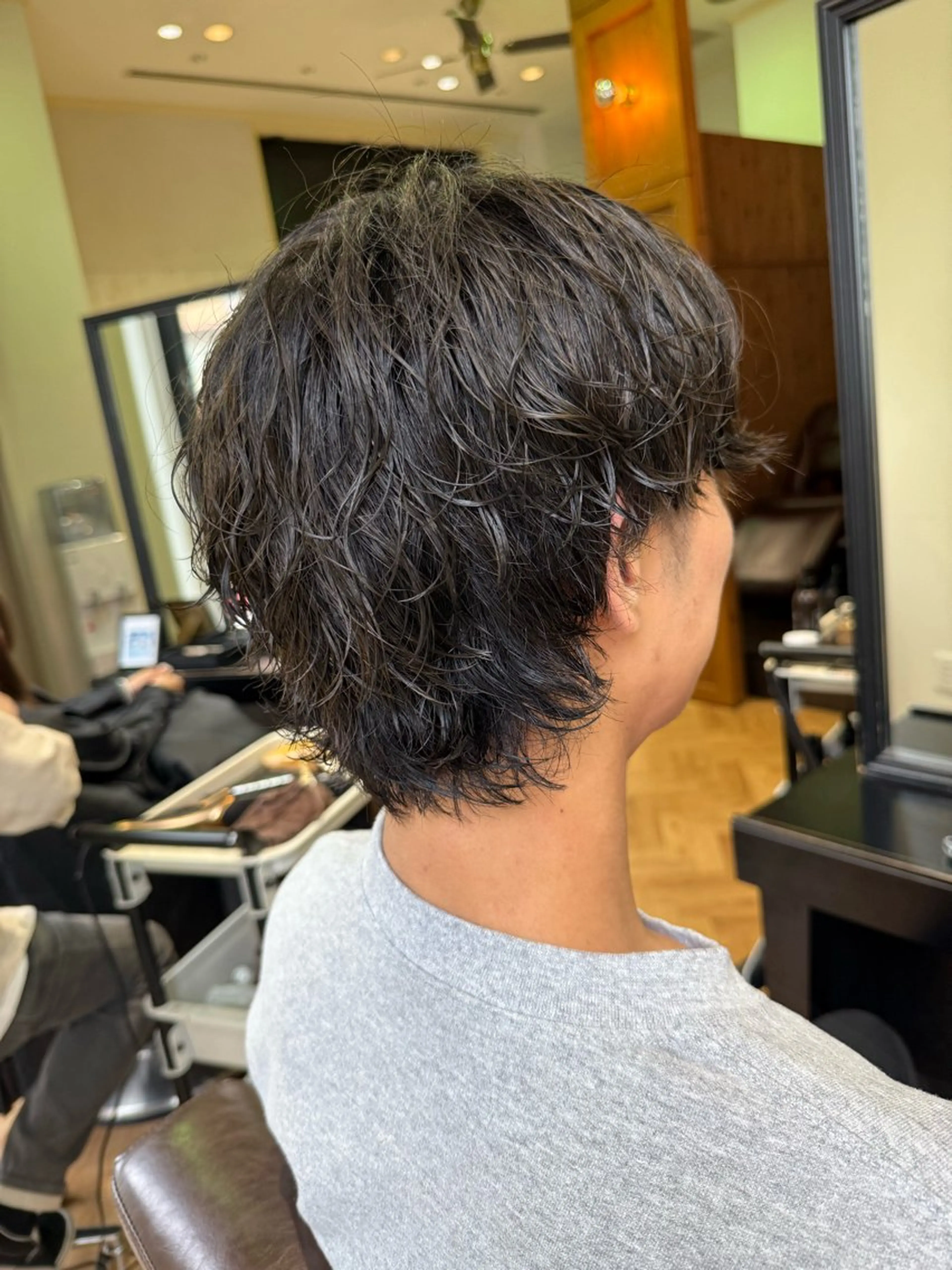ミディアム パーマ メンズ ミディアムパーマ メンズパーマ 溝口 槙里也のヘアスタイル