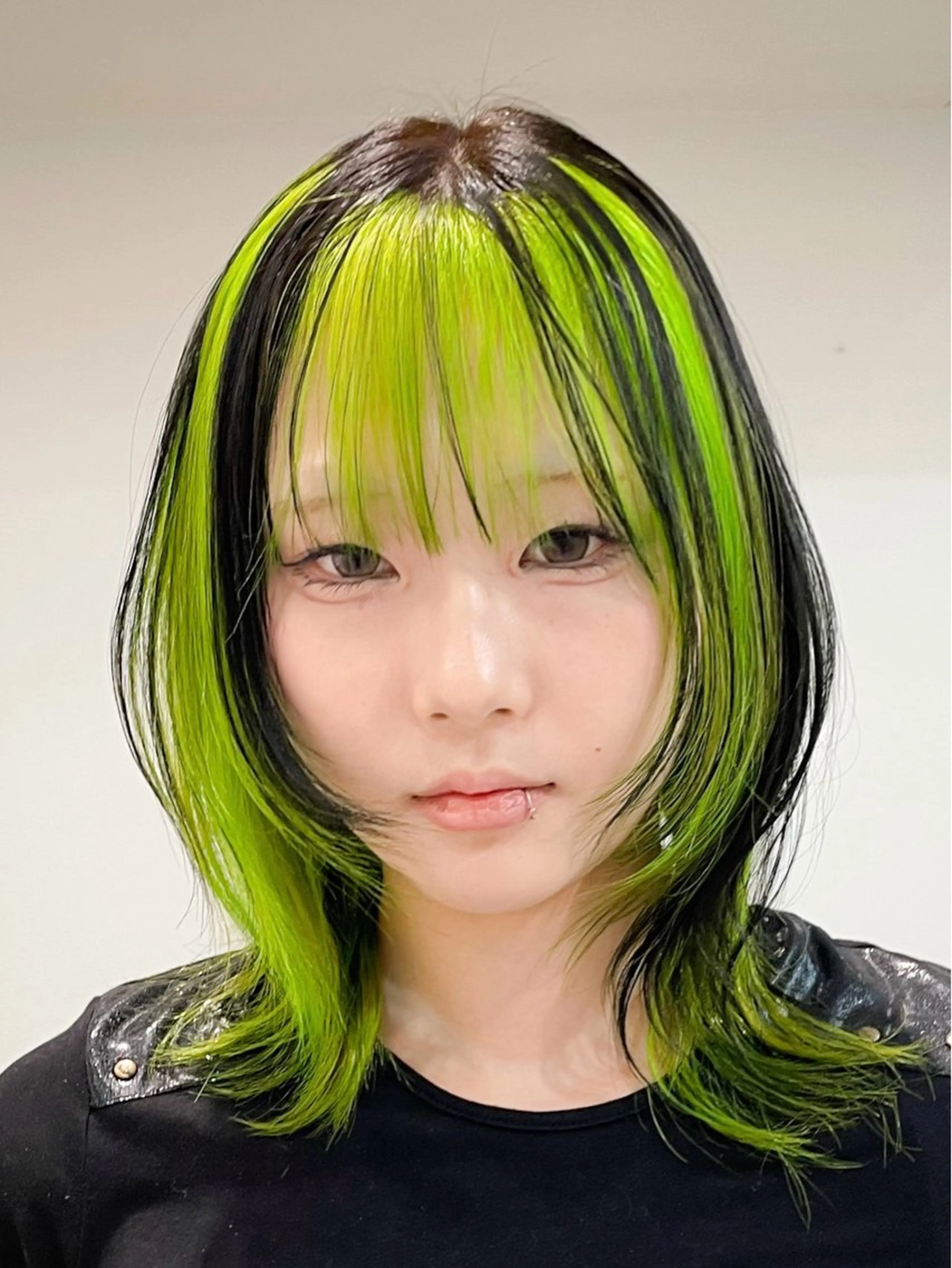 ミディアム カラー ヘアアレンジ 🦠デザインカラー/ 魚瀬あおい🦠のヘアスタイル