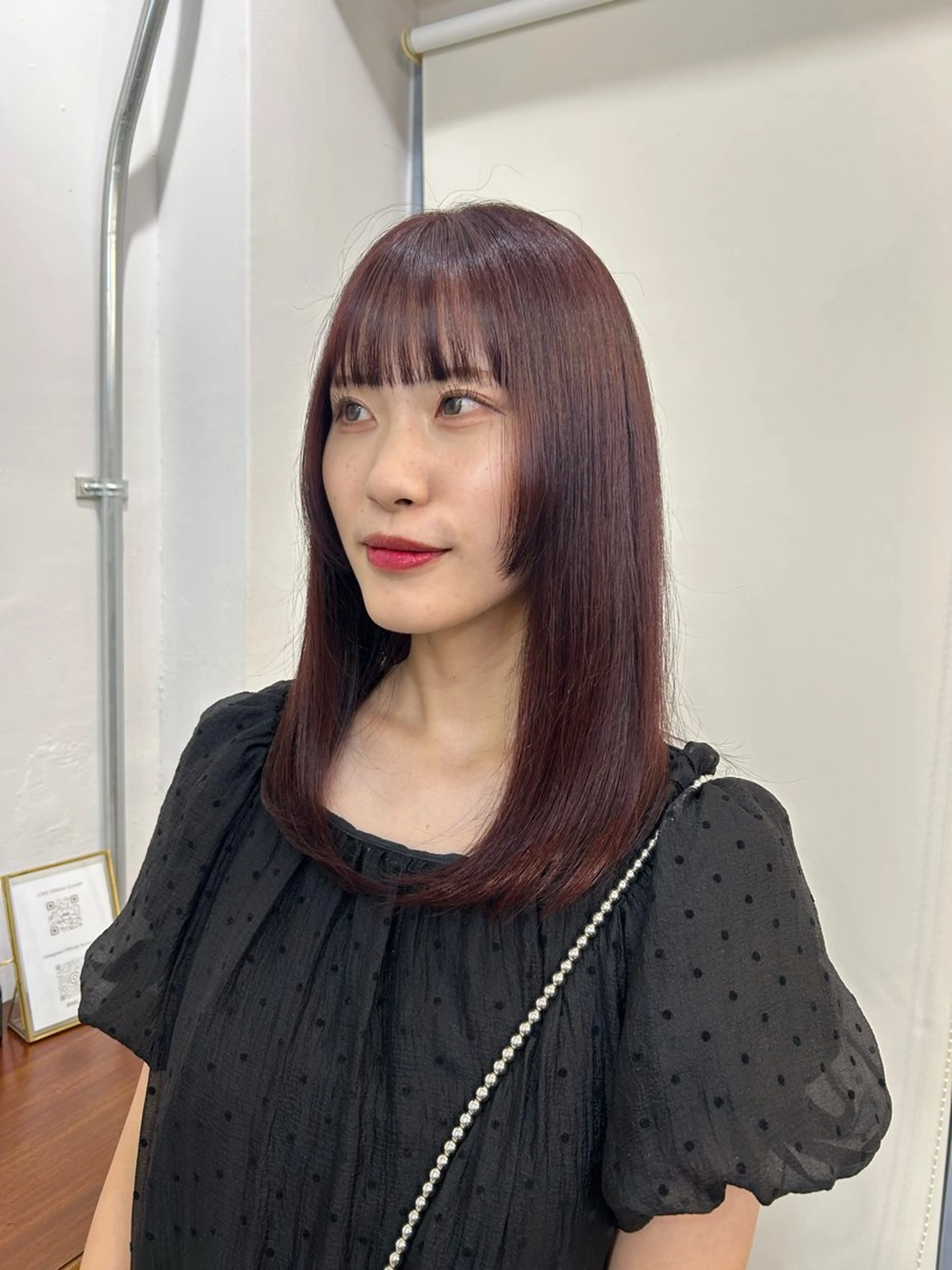 少し雰囲気を変えたい方におすすめ！フロントカット＋横顔も可愛くなる顔まわりカット💇🏻‍♀️の写真