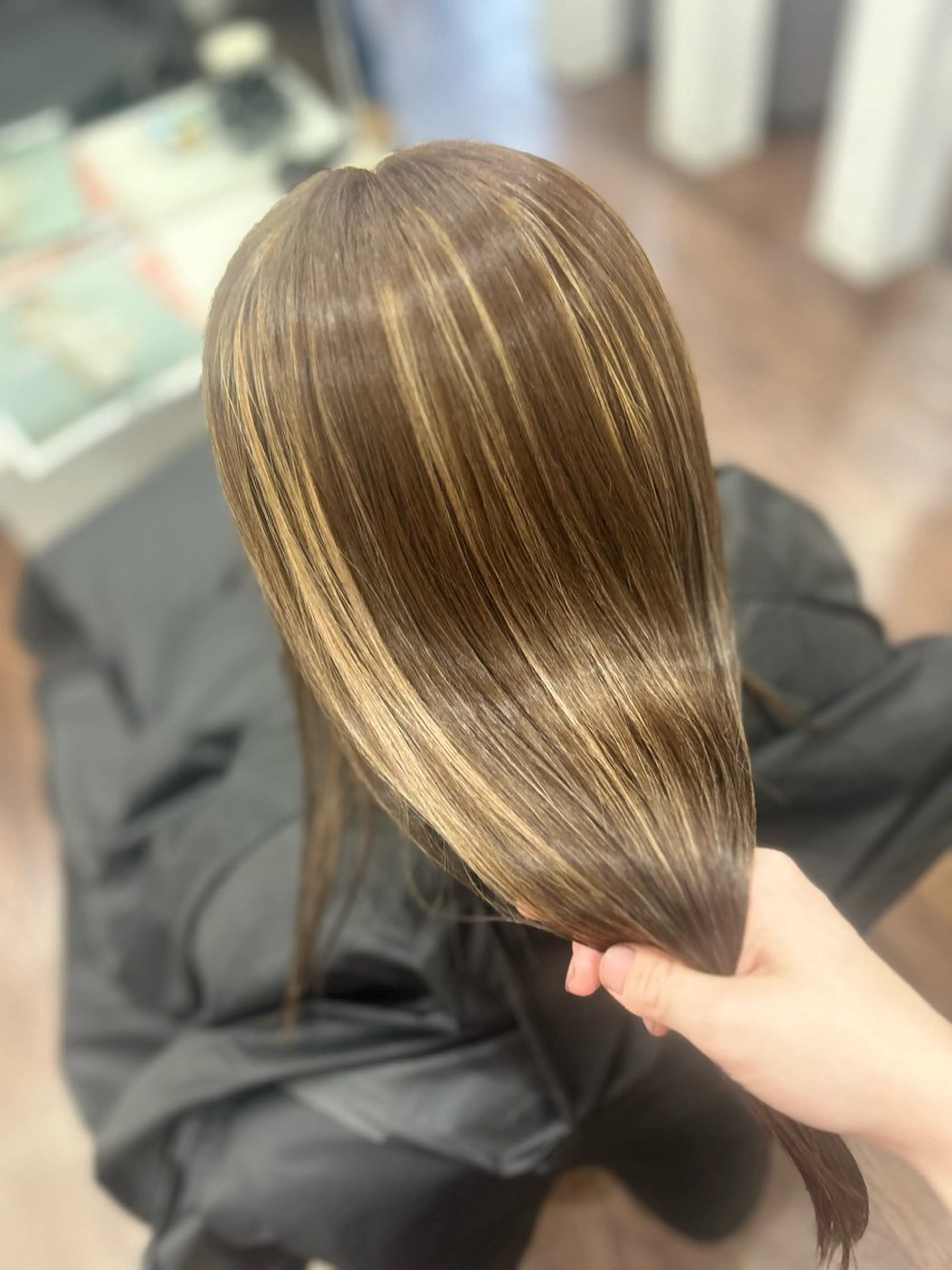 ロング カラー ヘアアレンジ ベージュカラー ハイライトカラー ハイライト 🤍 minaのヘアスタイル