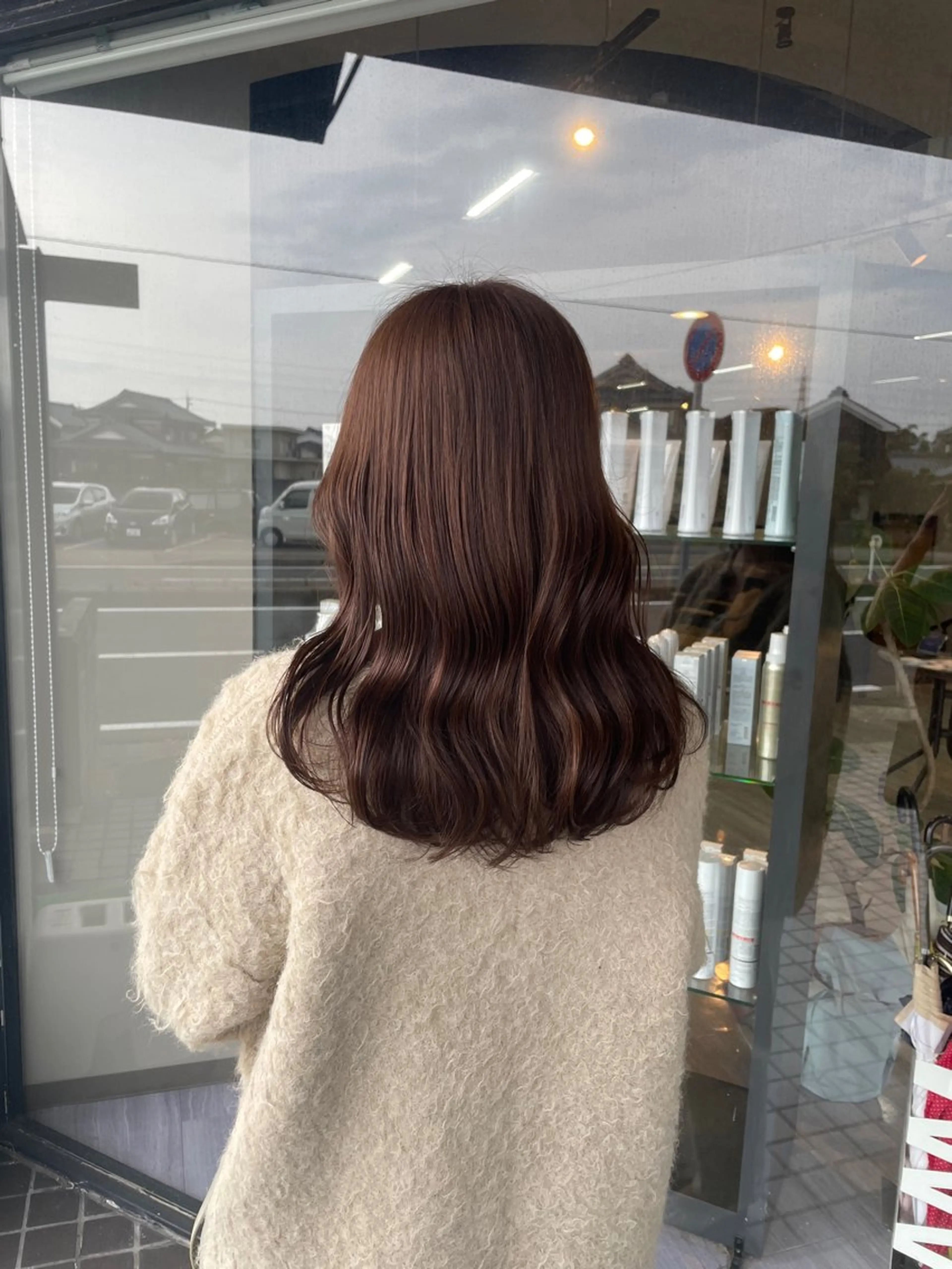 ミディアム カラー ベージュカラー オレンジ マキノ キョウカのヘアスタイル