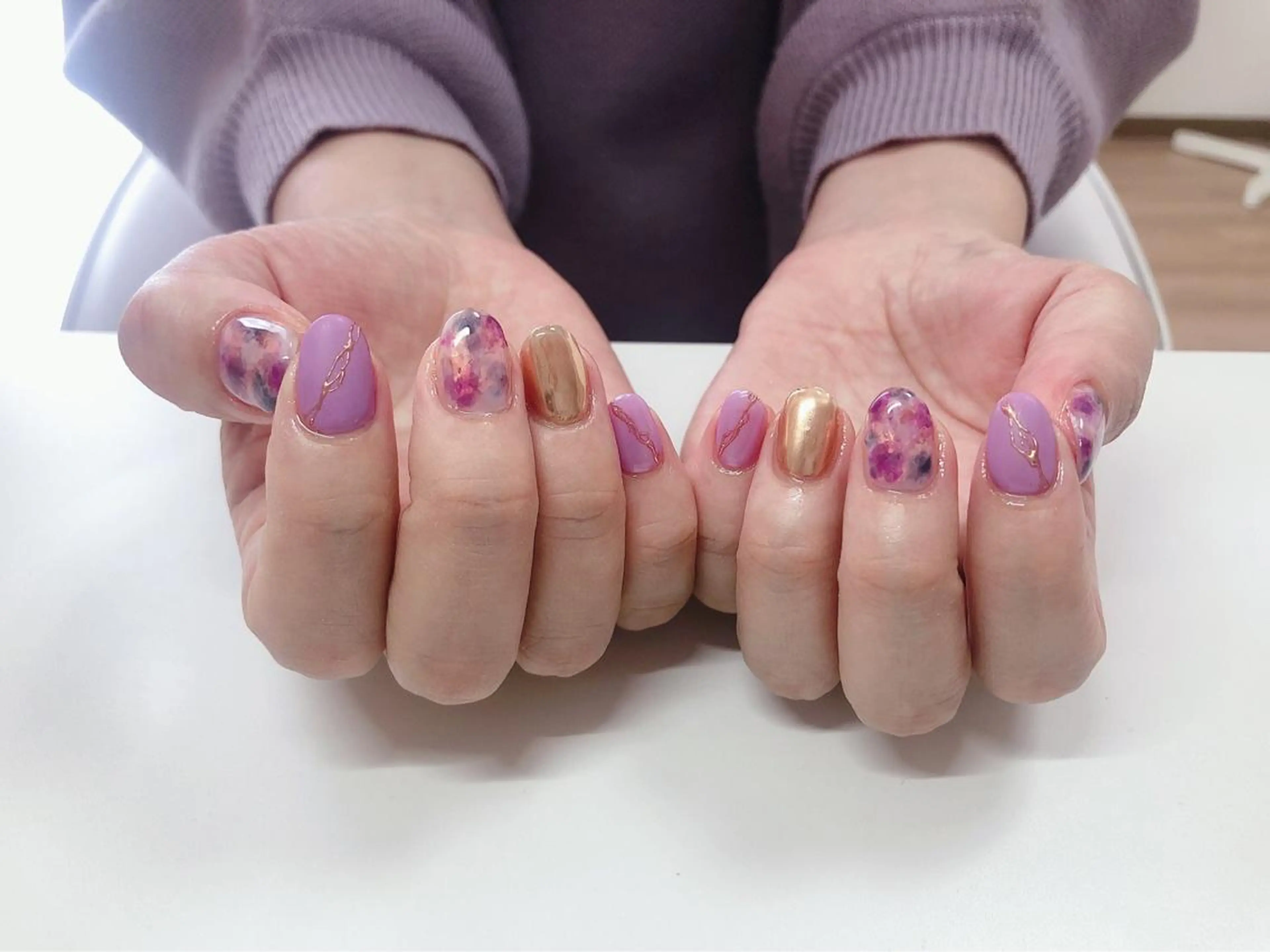 ネイル フットネイル グリーン オフィスネイル ワンカラーネイル 春ネイル Lily Roseスタッフ一同のマツエク・マツパデザイン