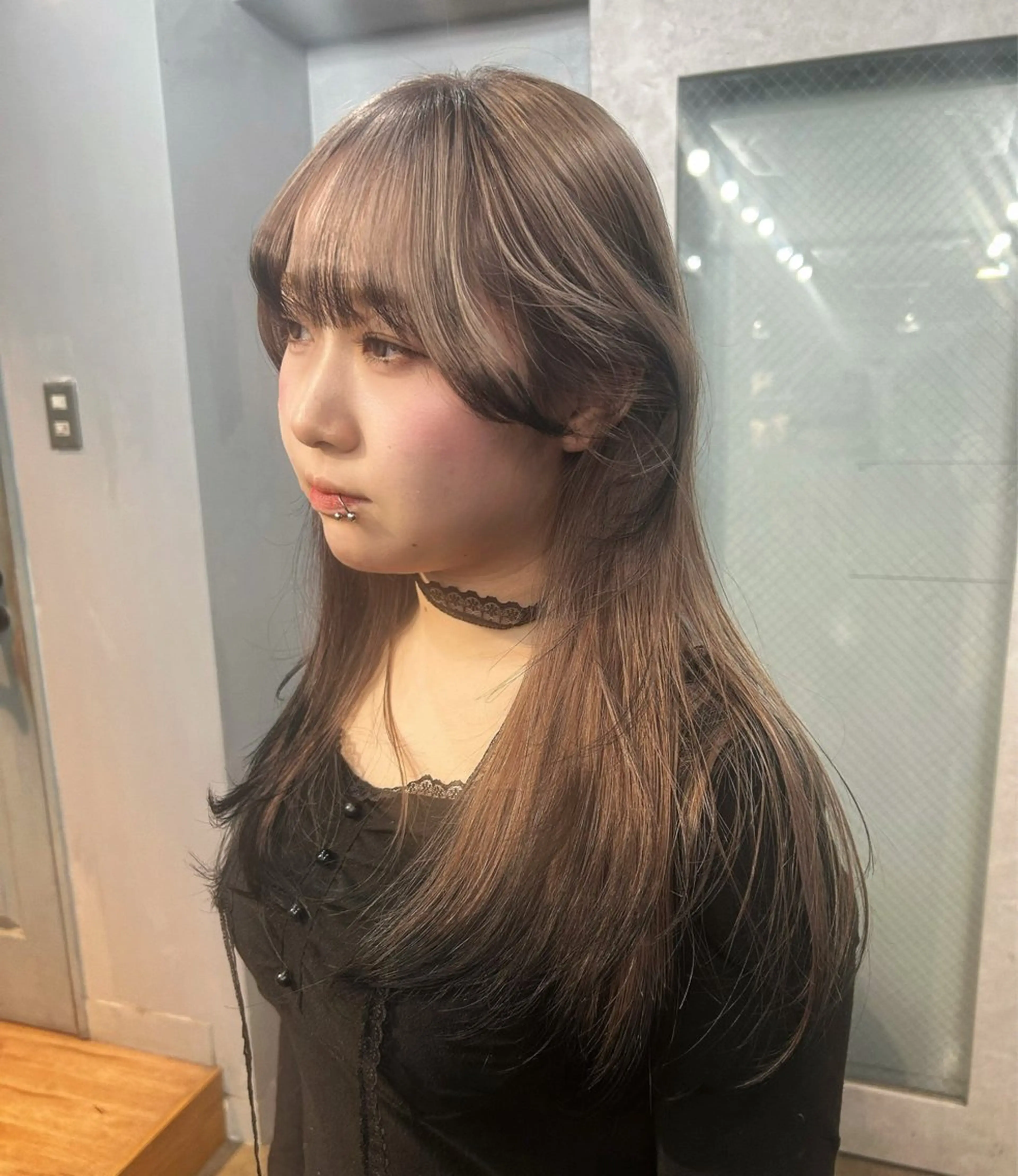 セミロング カラー 黒髪 ブリーチ ヘアカラー 🦋SATO🦋 / 似合わせカラー⟡.*のヘアスタイル