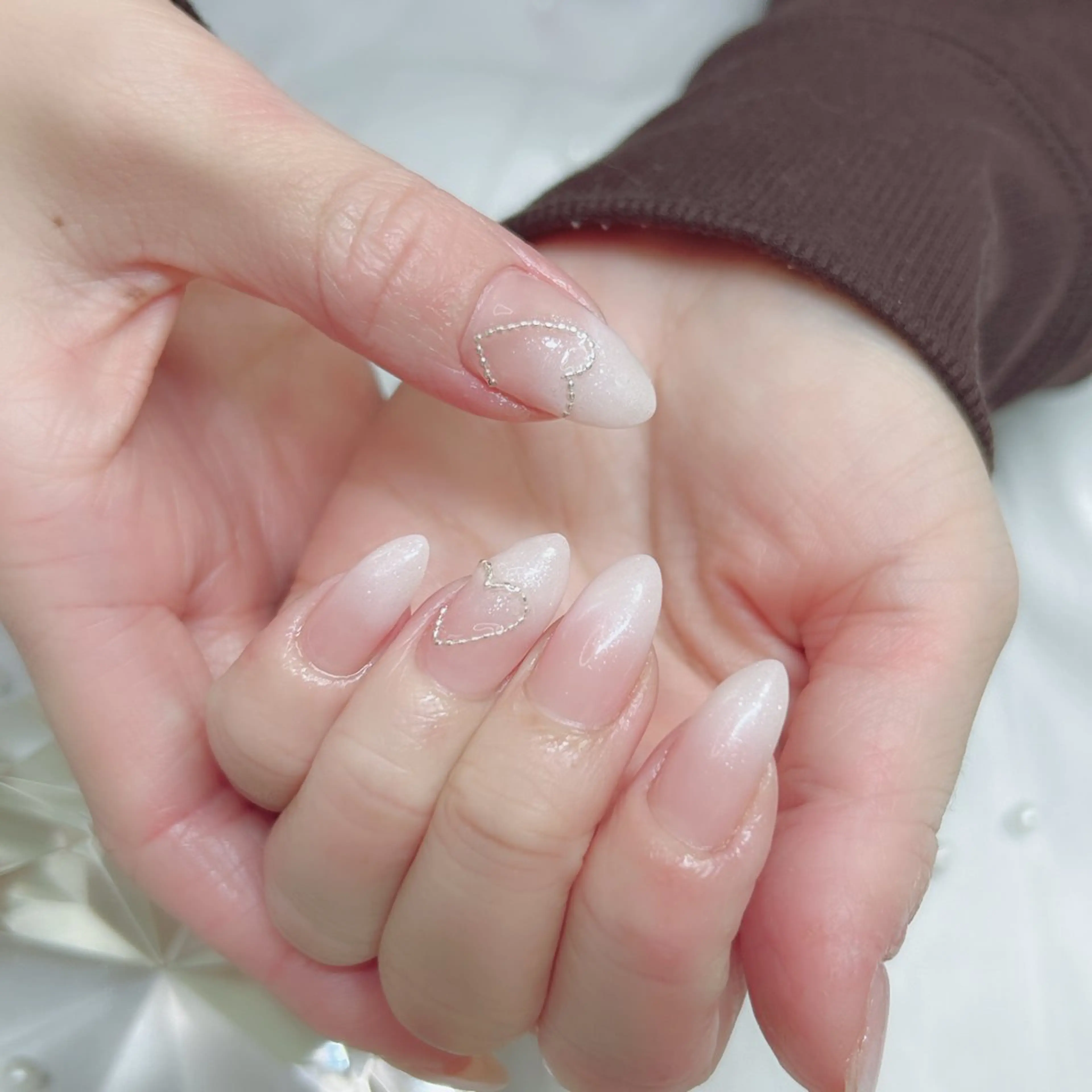 ネイル オーロラネイル ミラーネイル オフィスネイル ワンカラーネイル シンプルネイル ハンドネイル Cute Tips nailのネイルデザイン