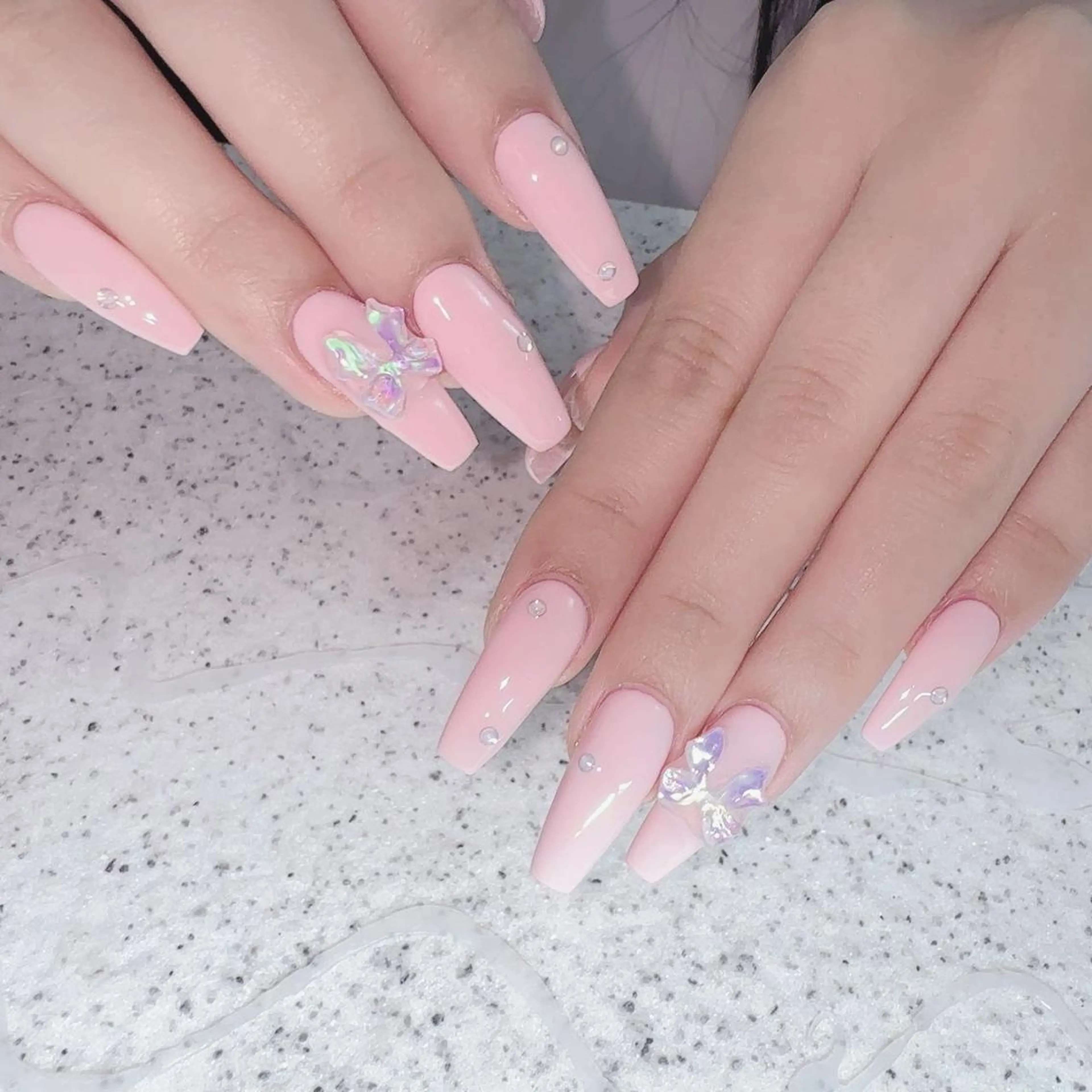 ネイル 長さ出し ネイルチップ Queens ciciのネイルデザイン