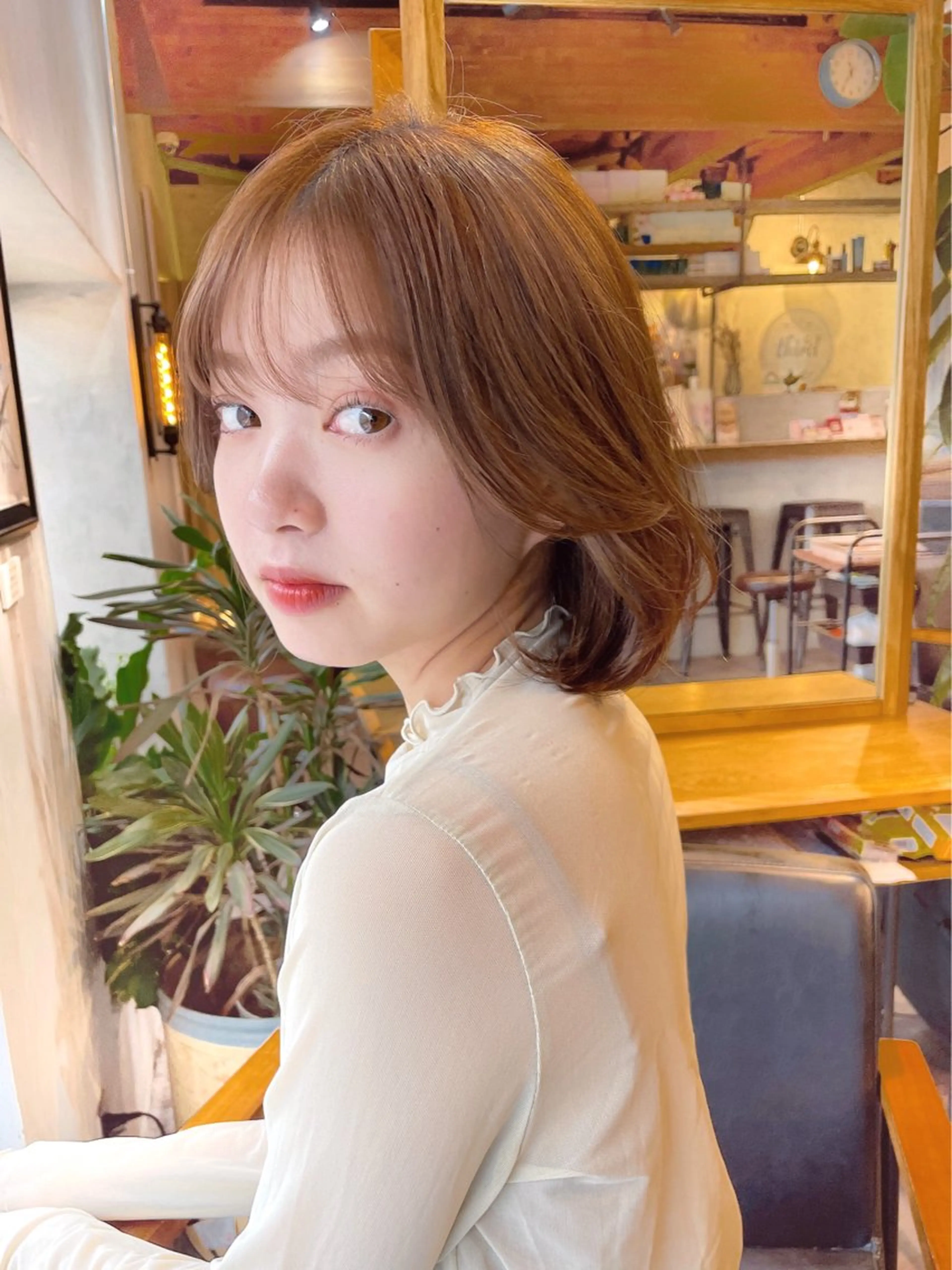 ショート ボブレイヤー ボブ くびれヘア 顔周りカット 韓国風ヘア カット ヘアカラー 結べるレイヤーボブ くびれLady表参道のヘアスタイル