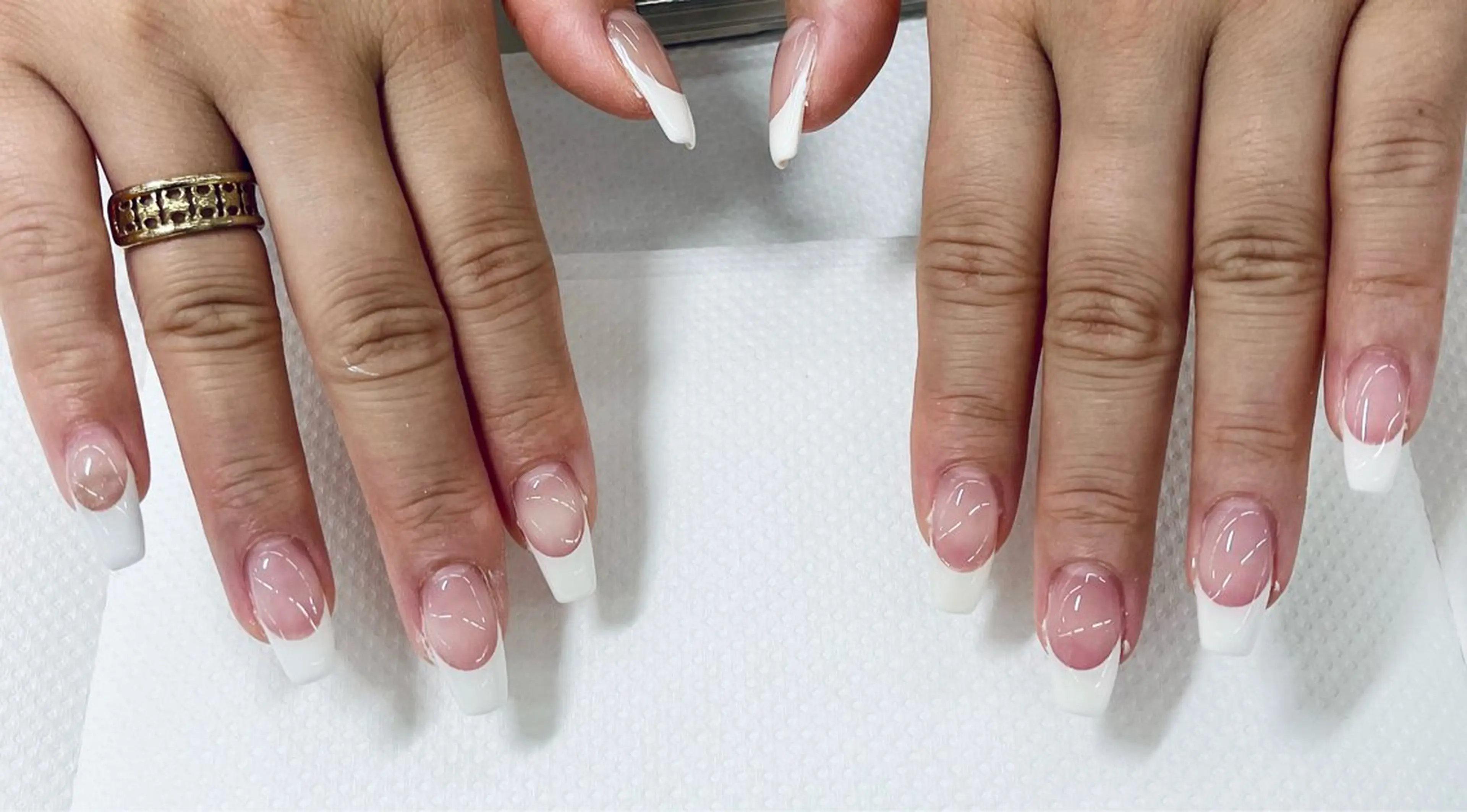 ネイル フレンチネイル ハンドネイル MAXKELLY🤍 UEDA.Mのネイルデザイン