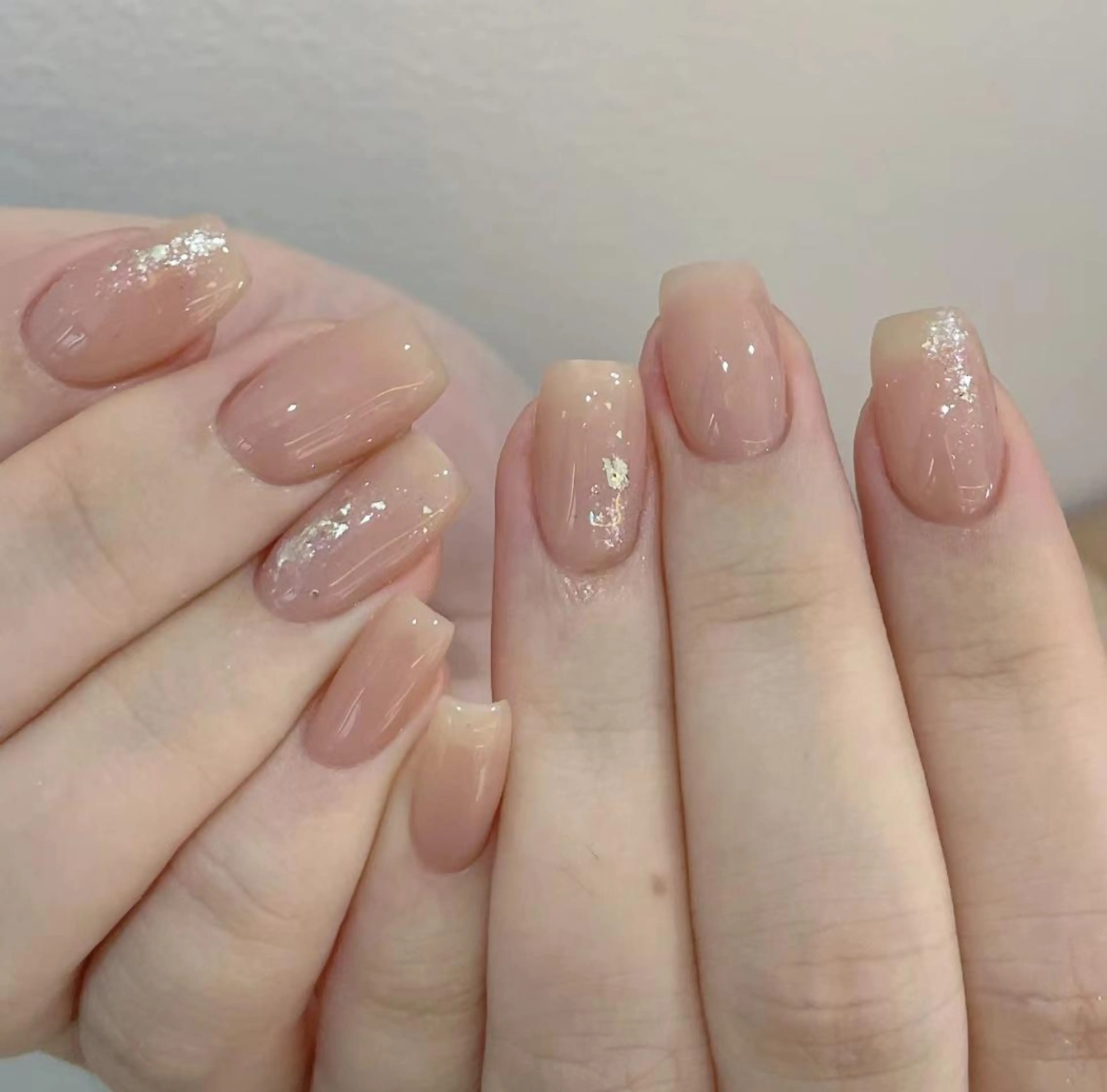 ネイル シンプルネイル 🎀kira 長さだし💗モチ最高のネイルデザイン
