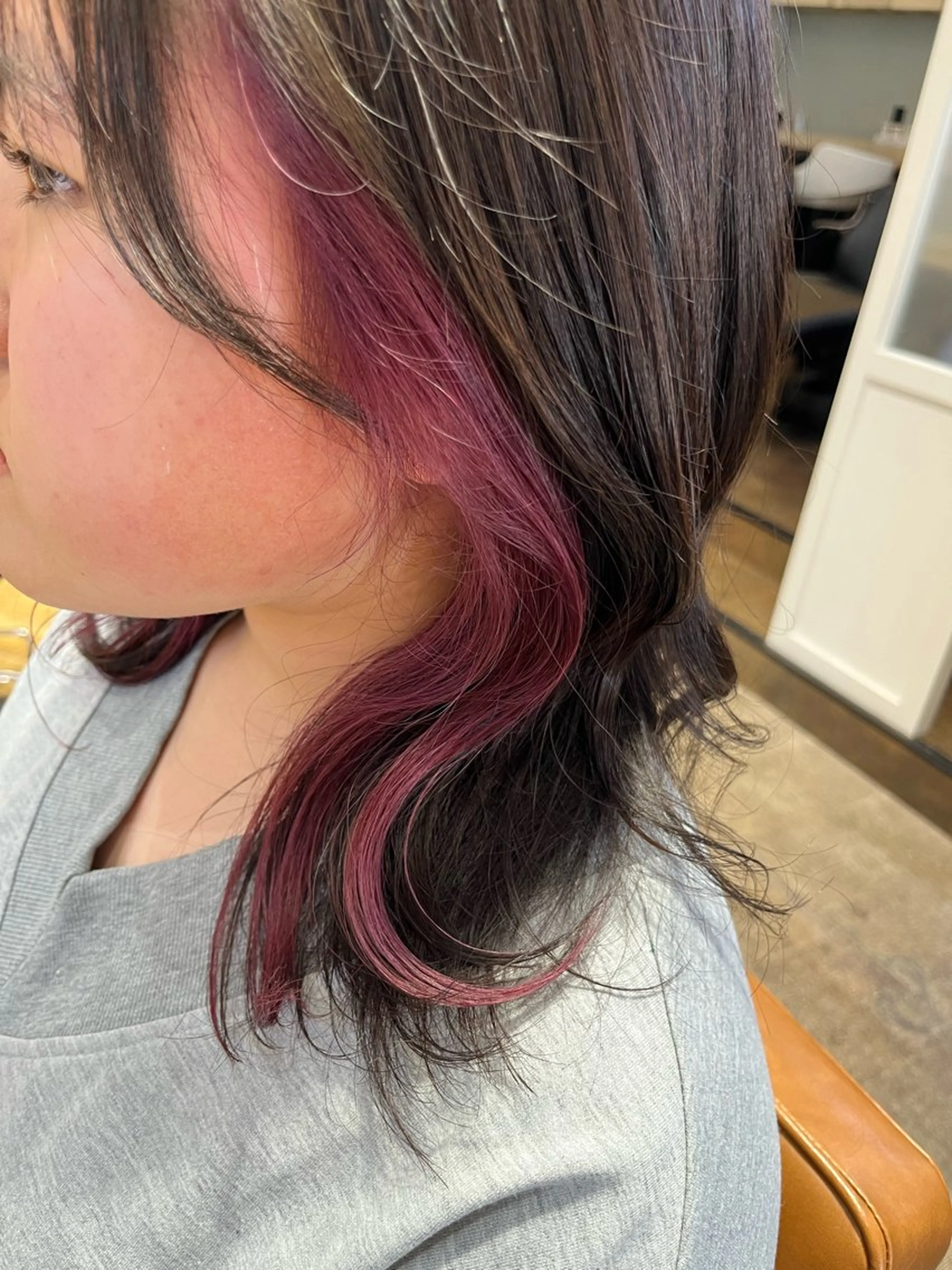 カラー 高石 未唯のヘアスタイル