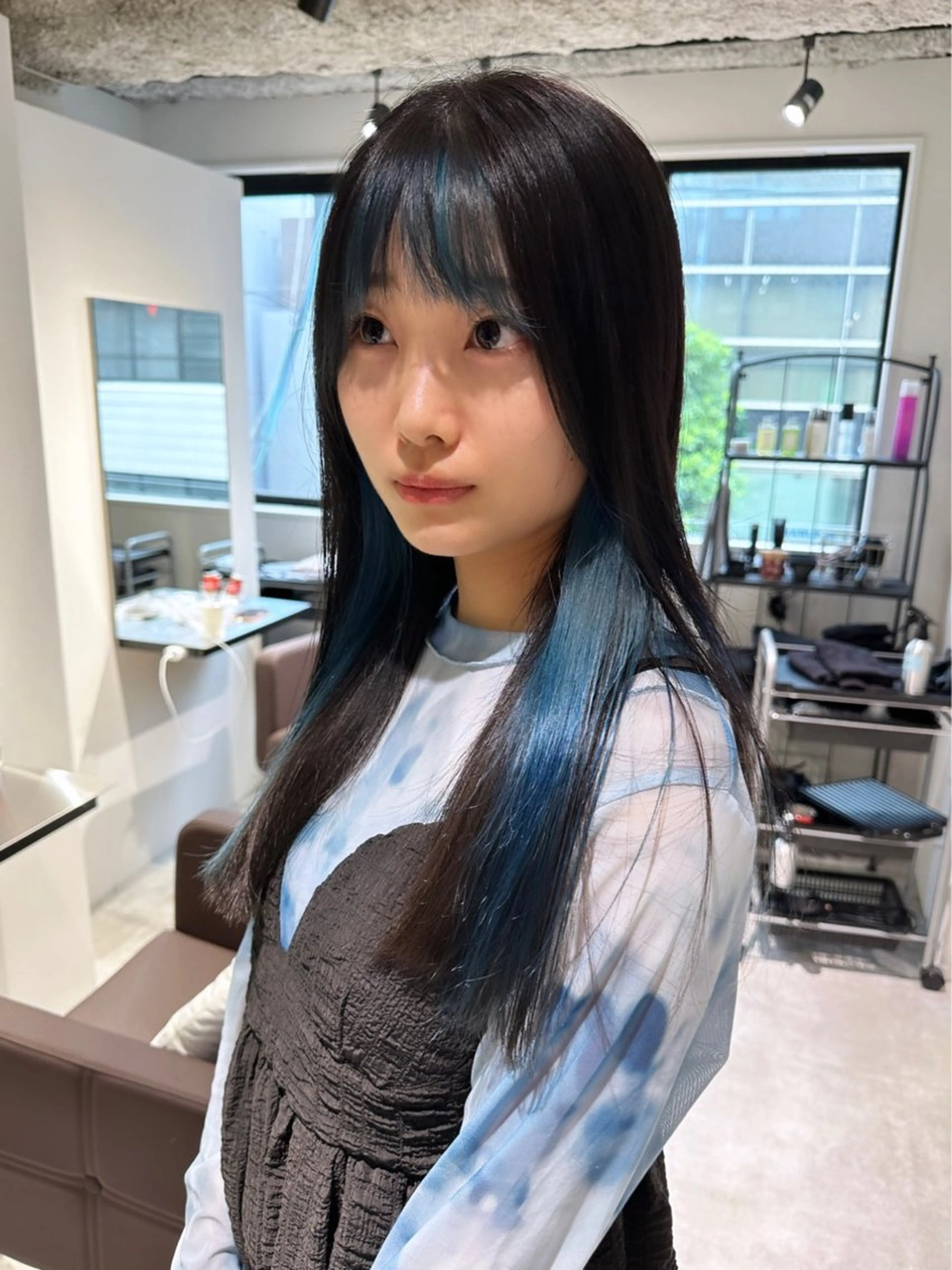 セミロング カラー ヘアアレンジ ブリーチ ケアブリーチ ダブルカラー イヤリングカラー ハイトーンカラー 髪質改善/レイヤー 縮毛矯正/ケラチン耀のヘアスタイル