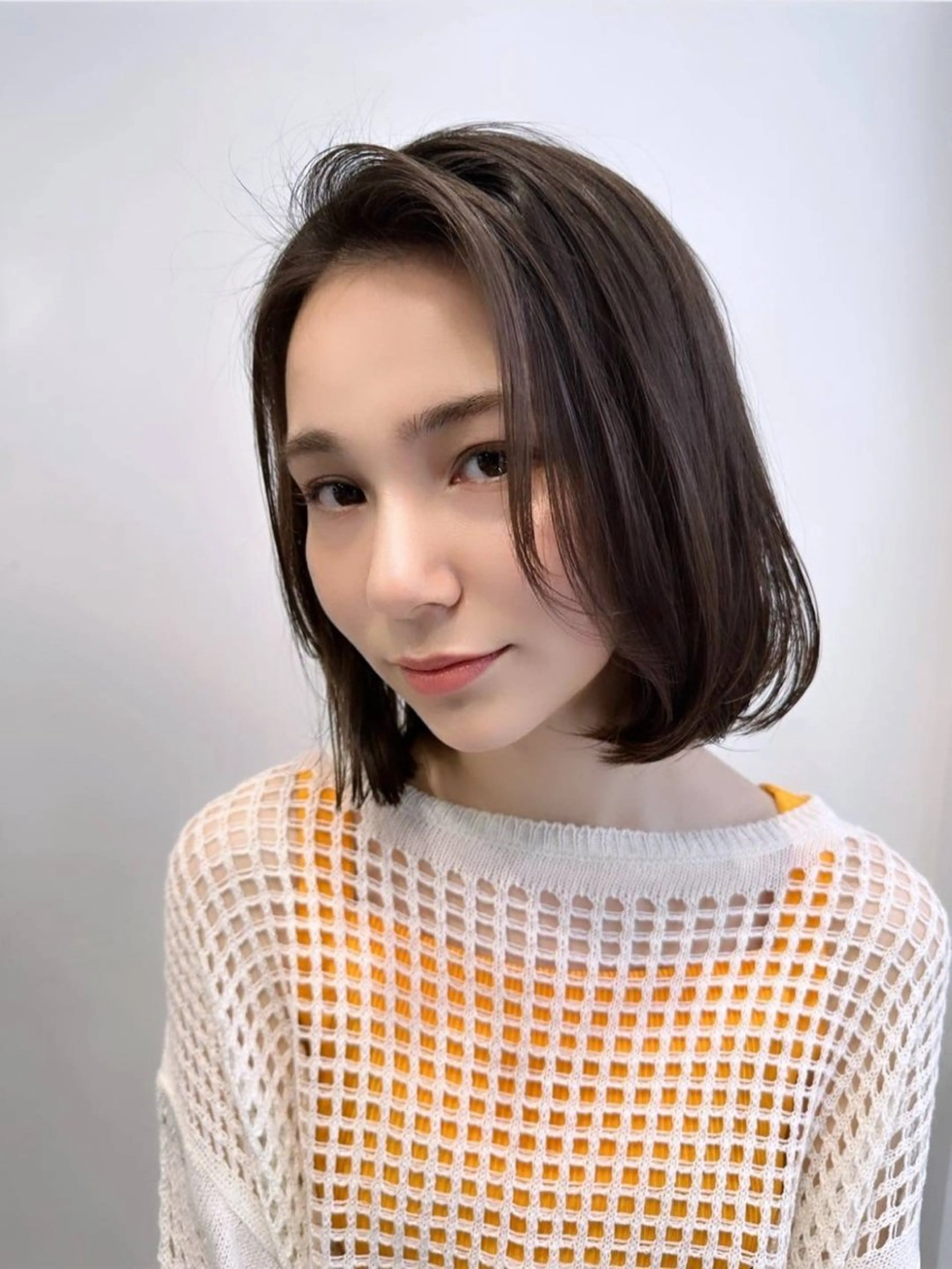 ショート ボブ 顔まわりレイヤー 顔周りカット レイヤーカット 似合わせカット nex the salon所属・白髪率別白髪ぼかし /なおき/表参道のヘアスタイル