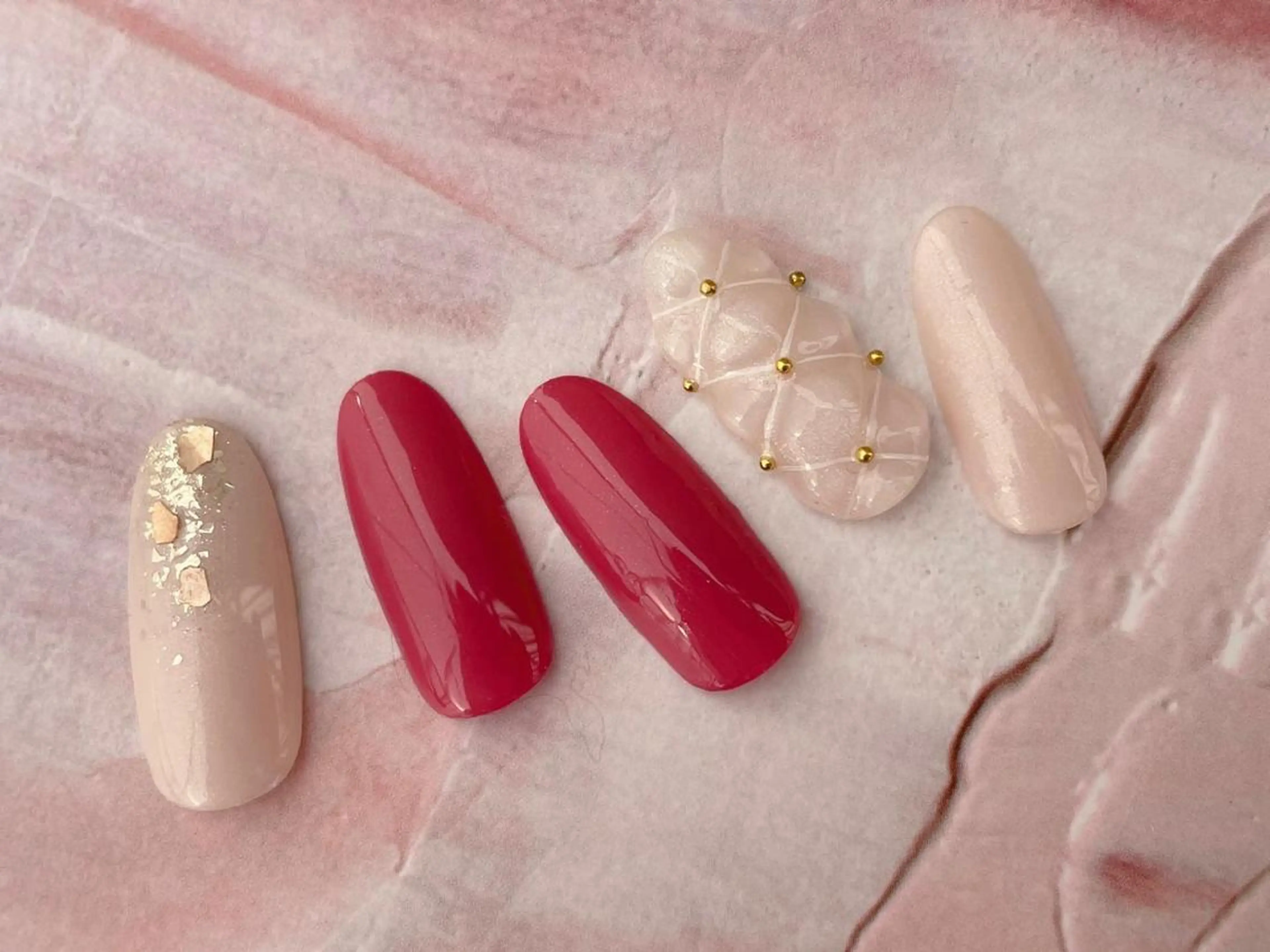 ネイル マツエク・マツパ まつげパーマ ボリュームラッシュ ジェルネイル ニュアンスネイル パラジェル ハンドネイル 髙橋 敦子のネイルデザイン