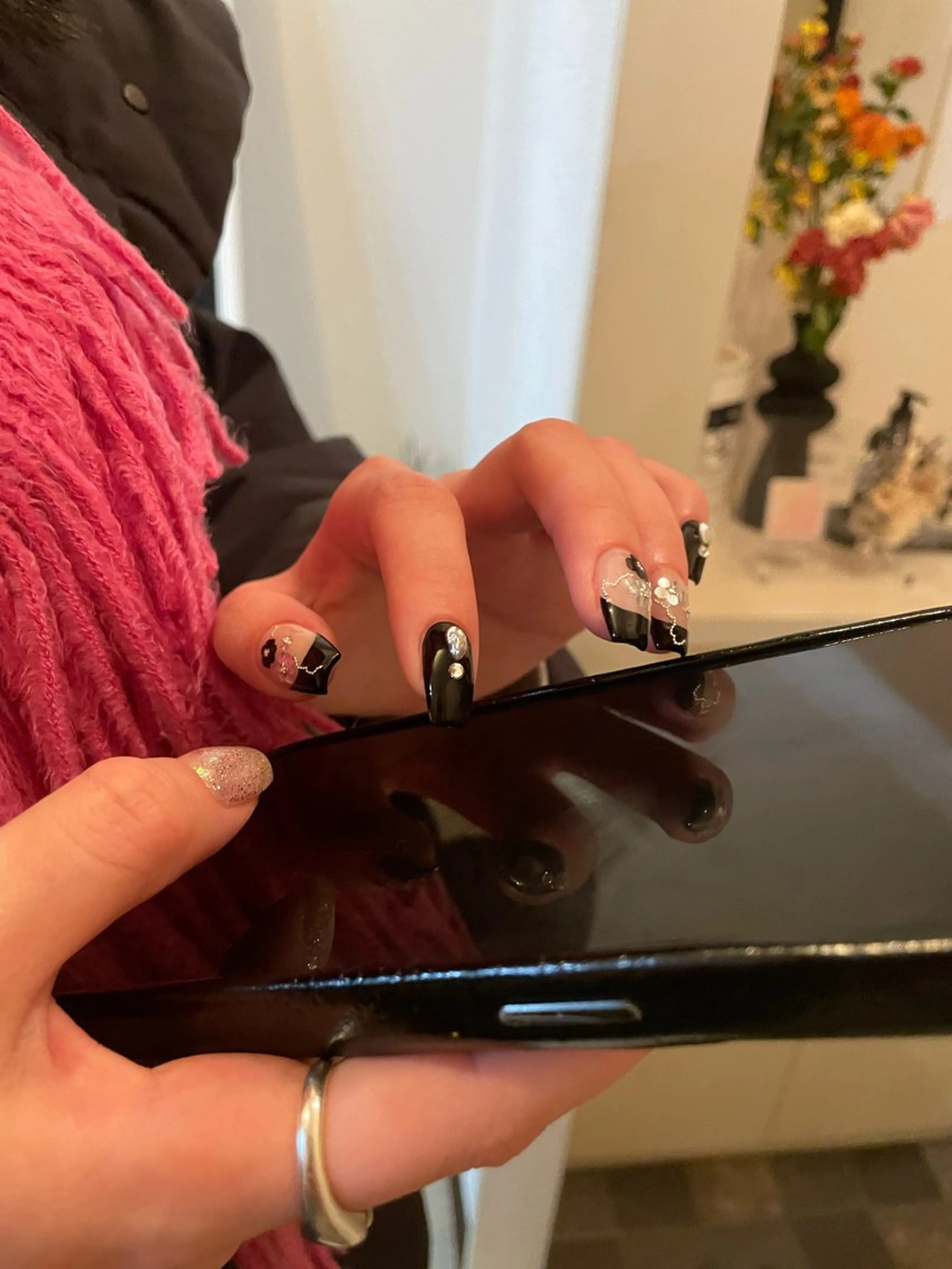 ネイル ハンドネイル フットネイル with hues AYAのネイルデザイン