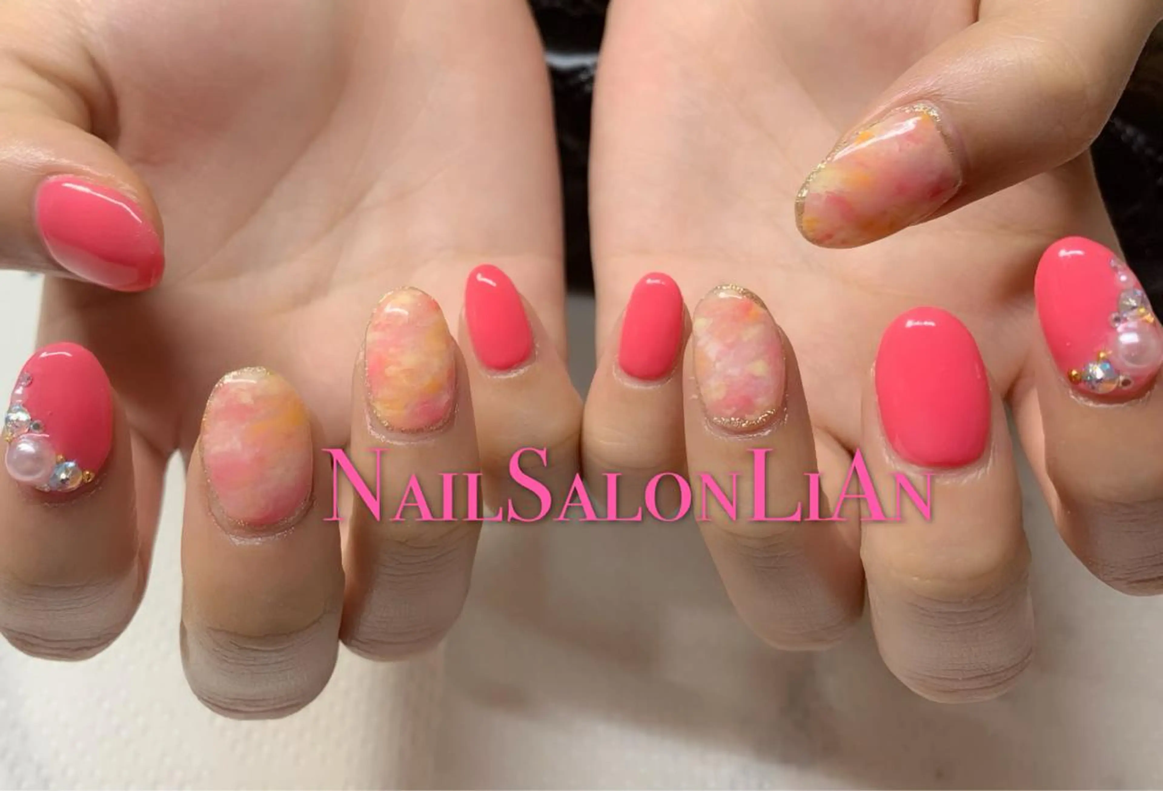 ネイル アートネイル 持ち込み シンプルネイル ストーンネイル NailSalon LiAnのネイルデザイン