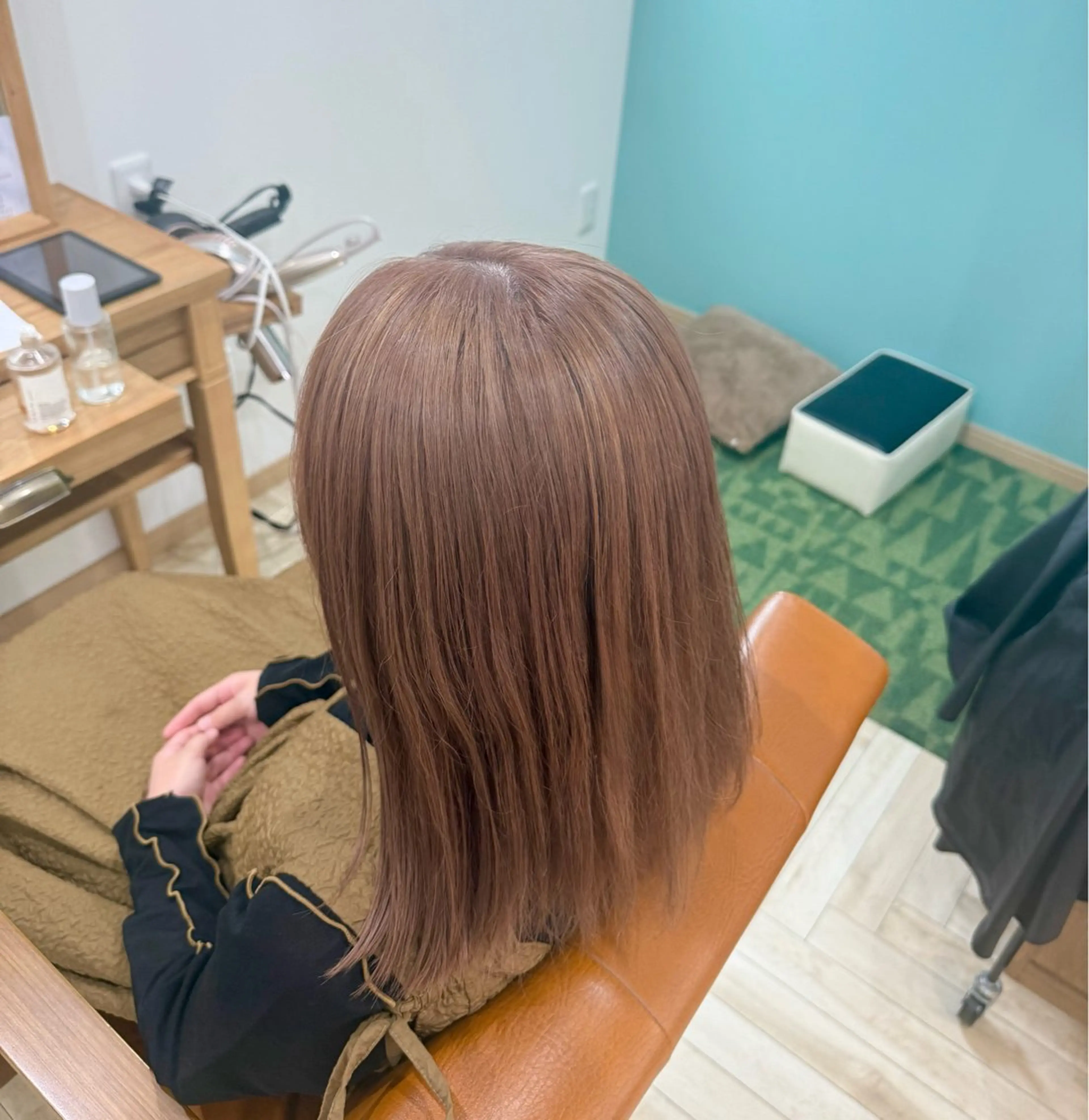 カラー ヘアカラー 髙崎 璃音のヘアスタイル