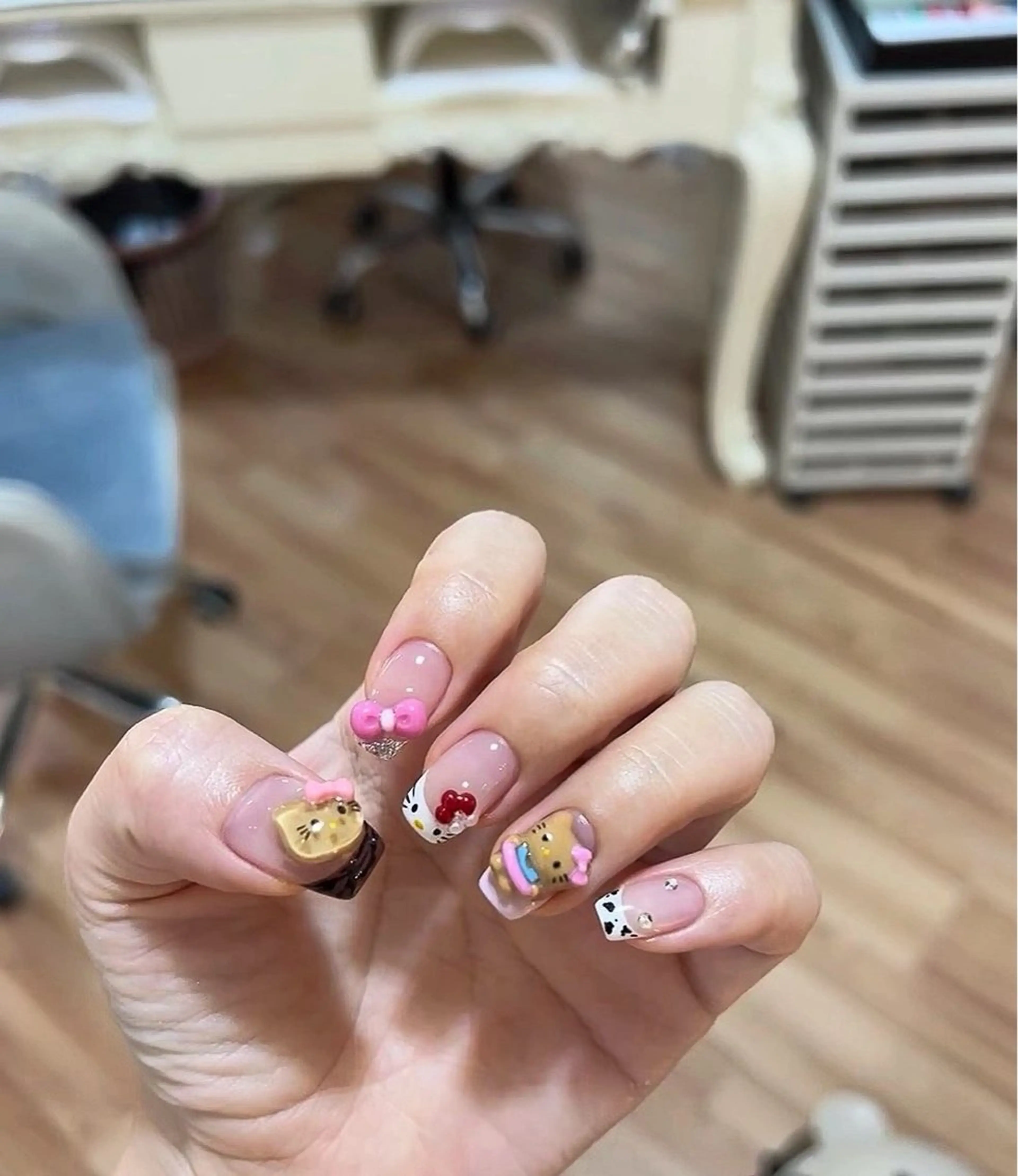 ネイル EE.Nail所属・FuFu.Nail 2️⃣番のネイルデザイン