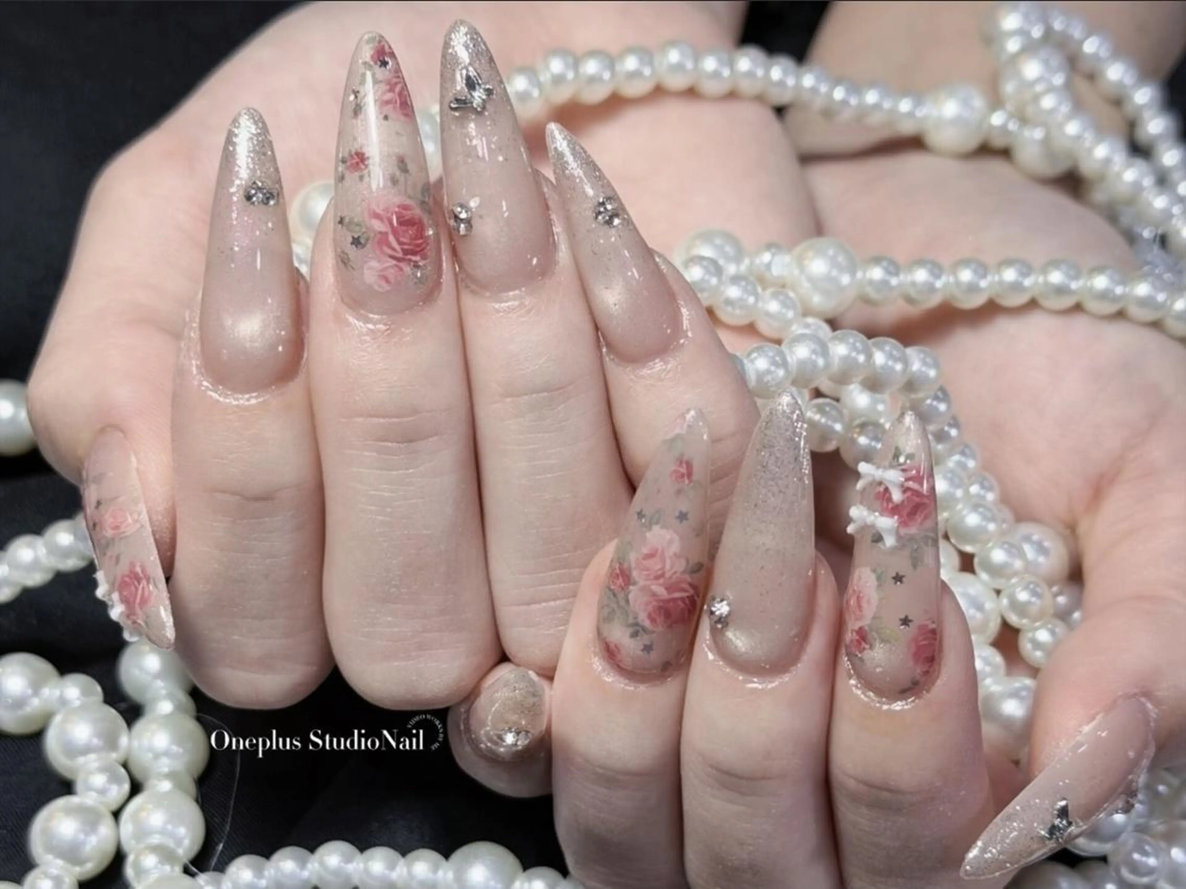 ネイル One Plus Nail Salonのネイルデザイン