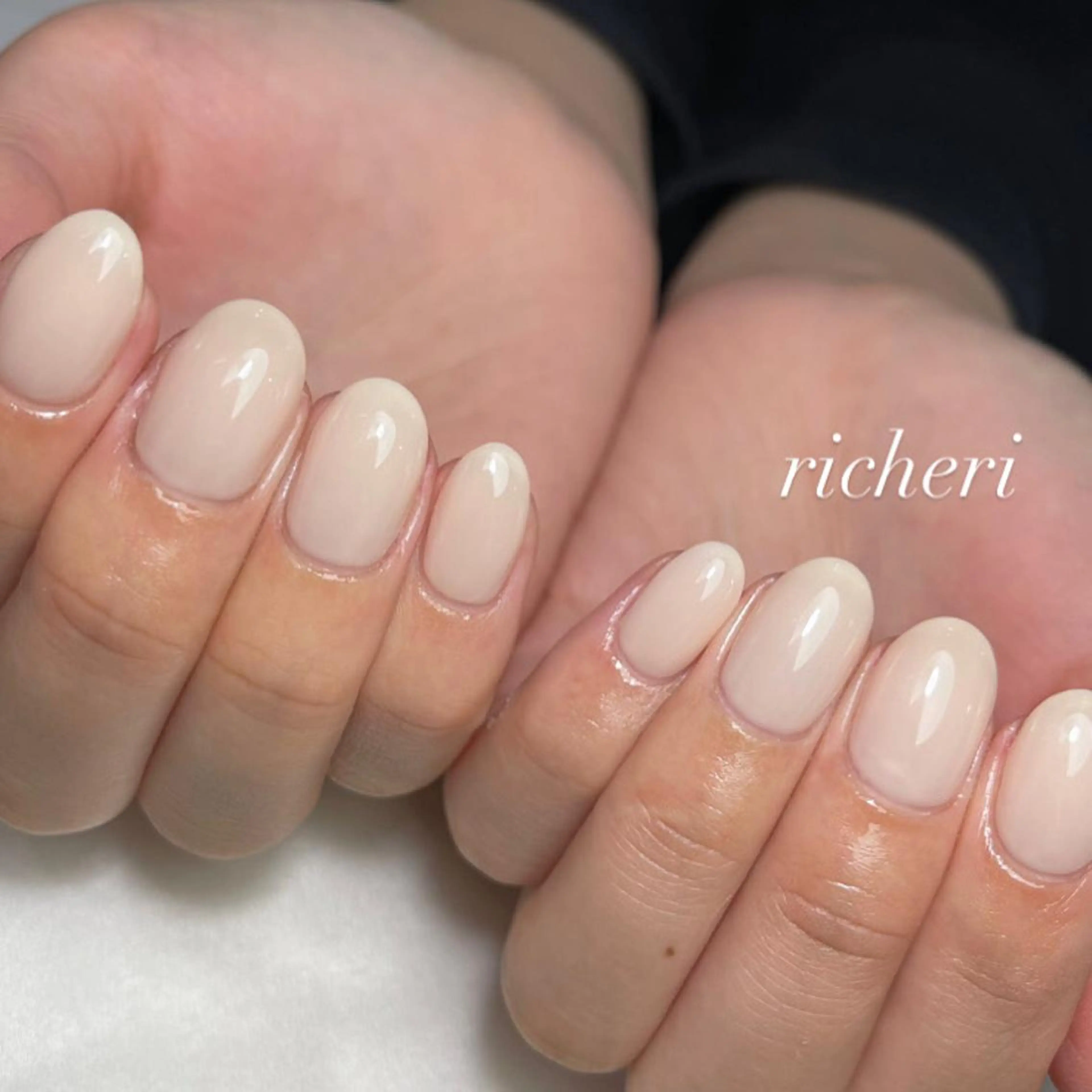 ミディアム ネイル ハンドネイル richeri beautyのエステ・リラクイメージ