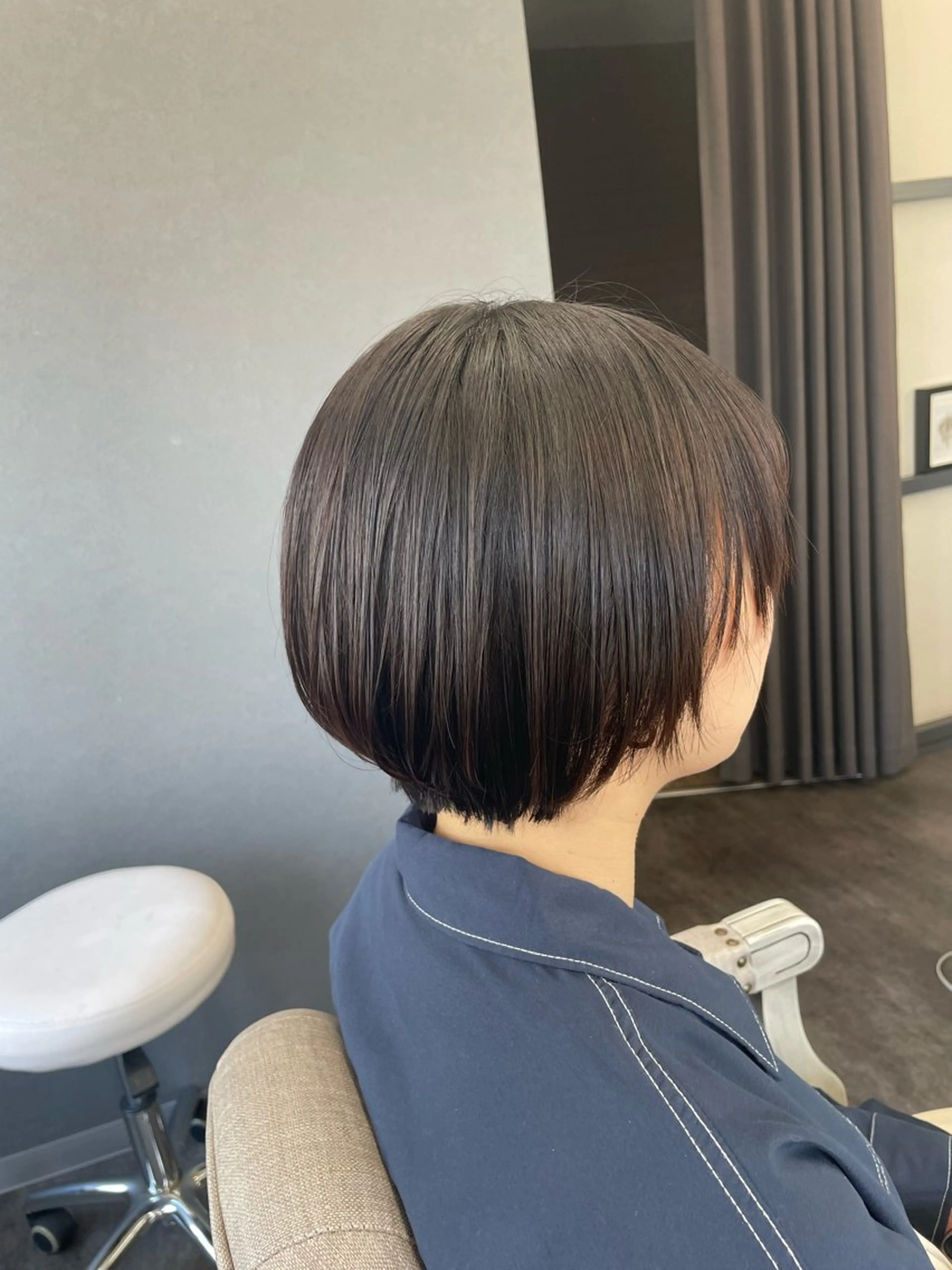 ショート カット 手塚 由佳のヘアスタイル