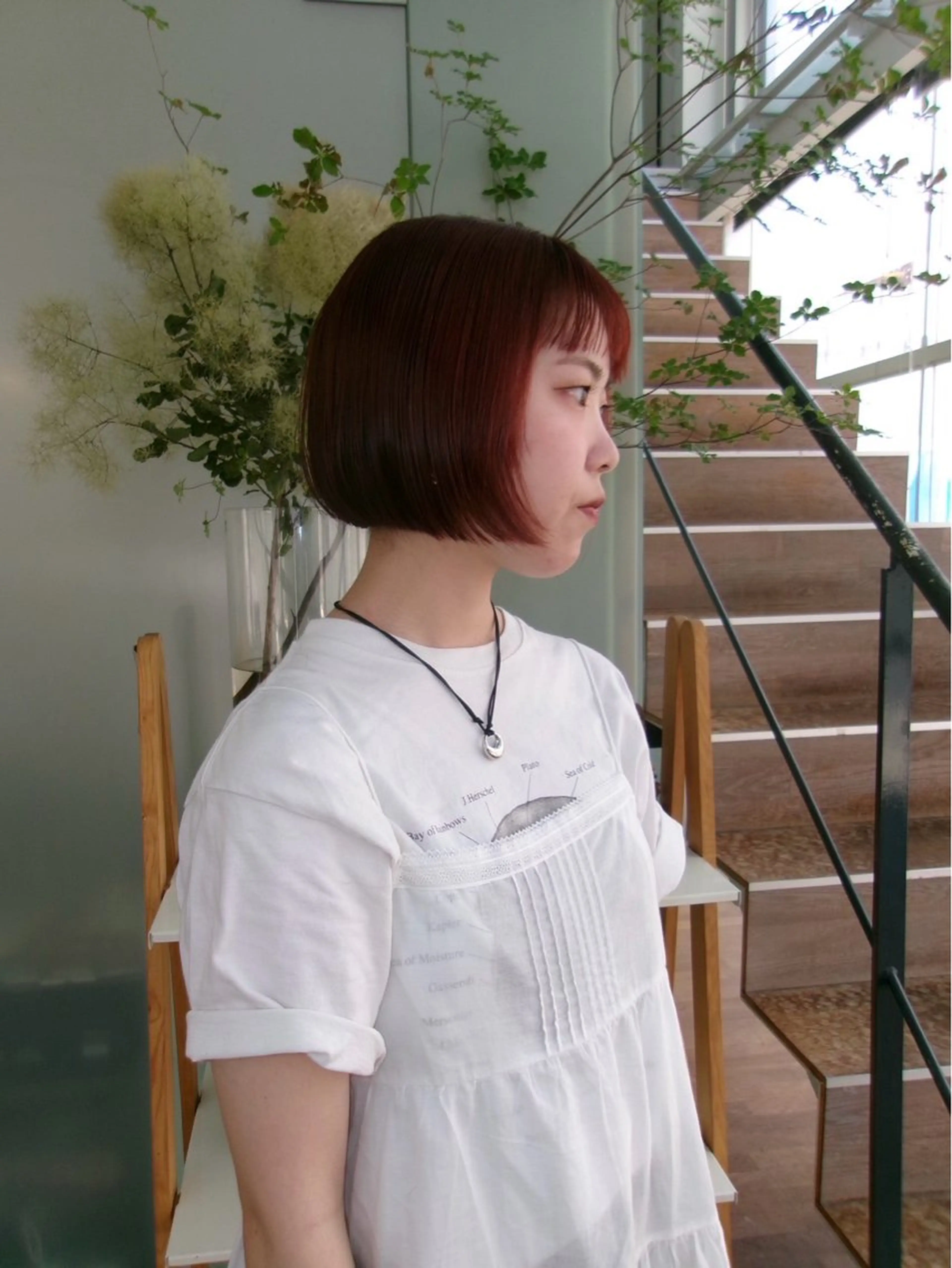 ショート かがやしづ ⭐️ハイトーンのヘアスタイル