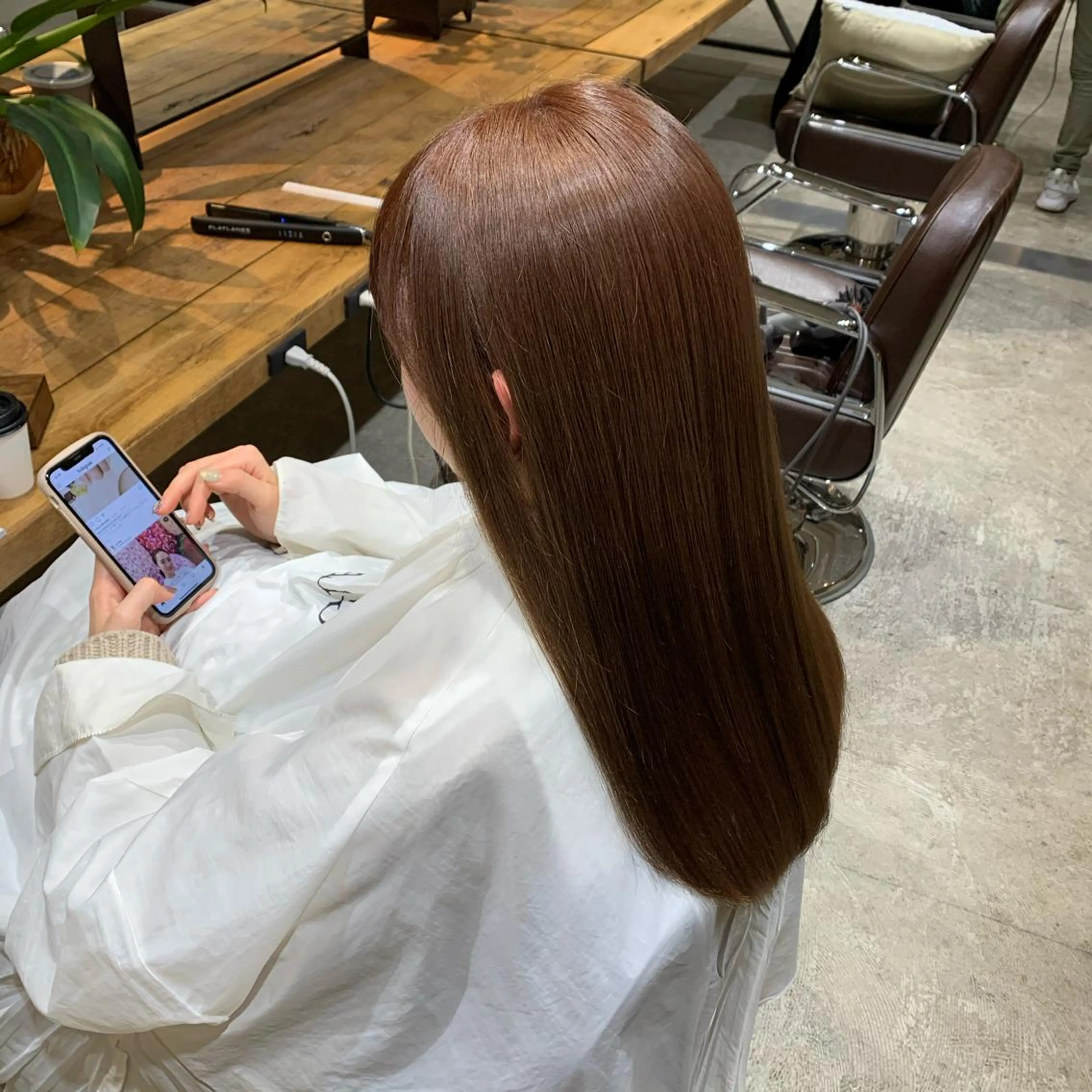 ロング カラー ブリーチ トリートメント ALLY所属・【ロングウルフカット 姫カット】伊藤裕哉のヘアスタイル