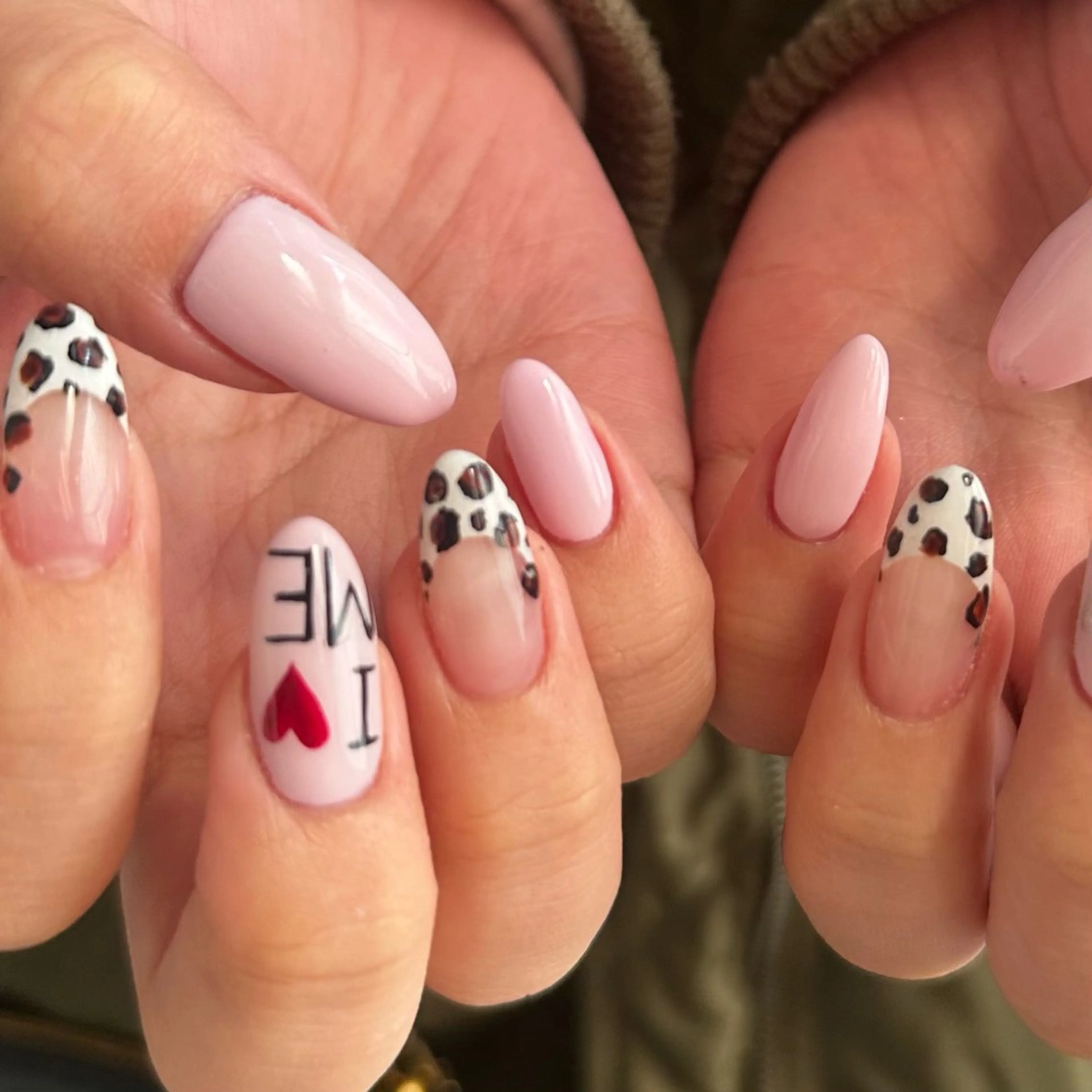 ネイル フレンチネイル ハンドネイル フットネイル YukaRyu /癖デザインのネイルデザイン