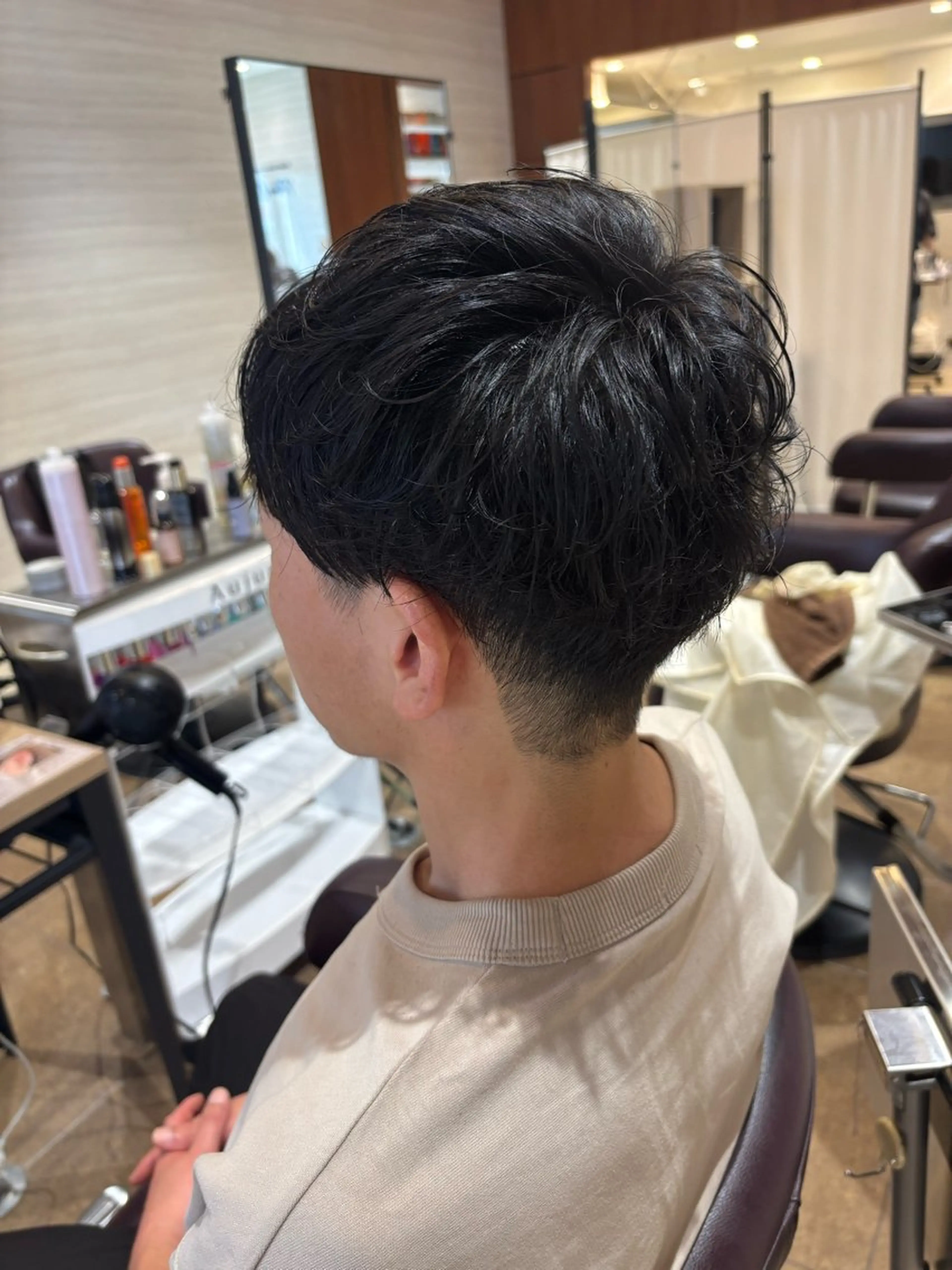 ショート パーマ メンズ 吉川 明花のヘアスタイル