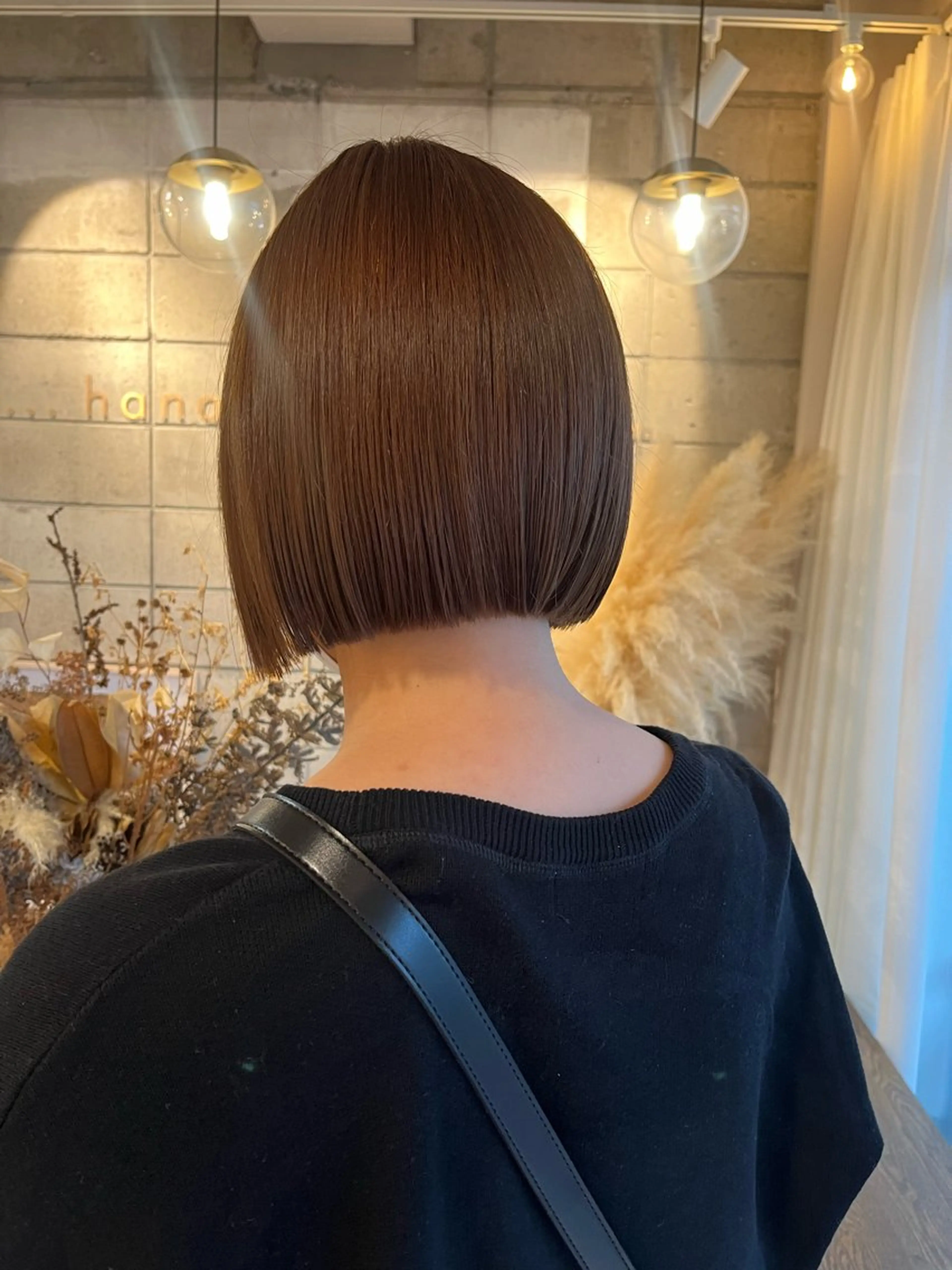 ショート ボブ カット ヘアカラー トリートメント 狩野 くるみのヘアスタイル