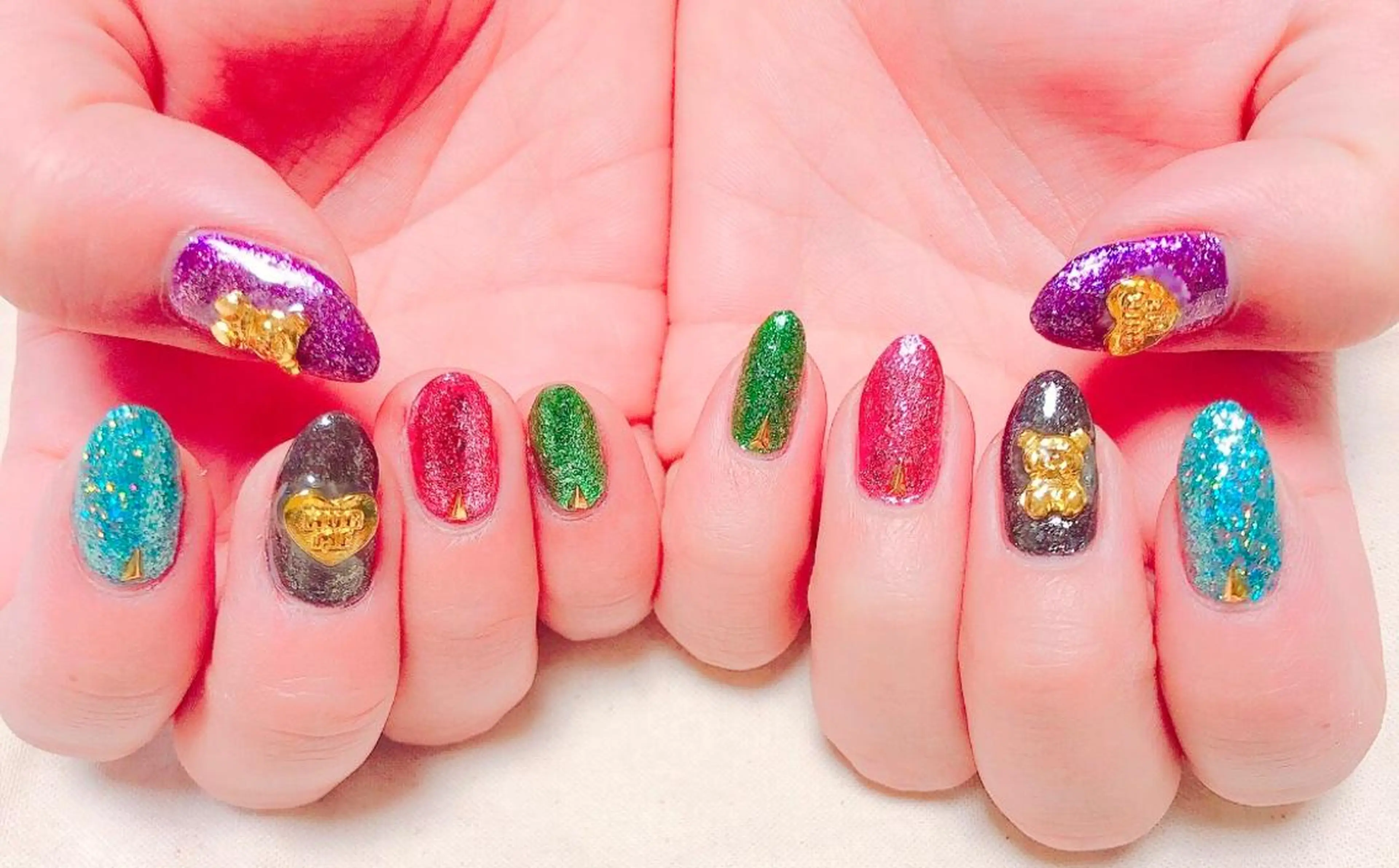 ネイル ワンカラーネイル CROWN プライベートサロンのネイルデザイン