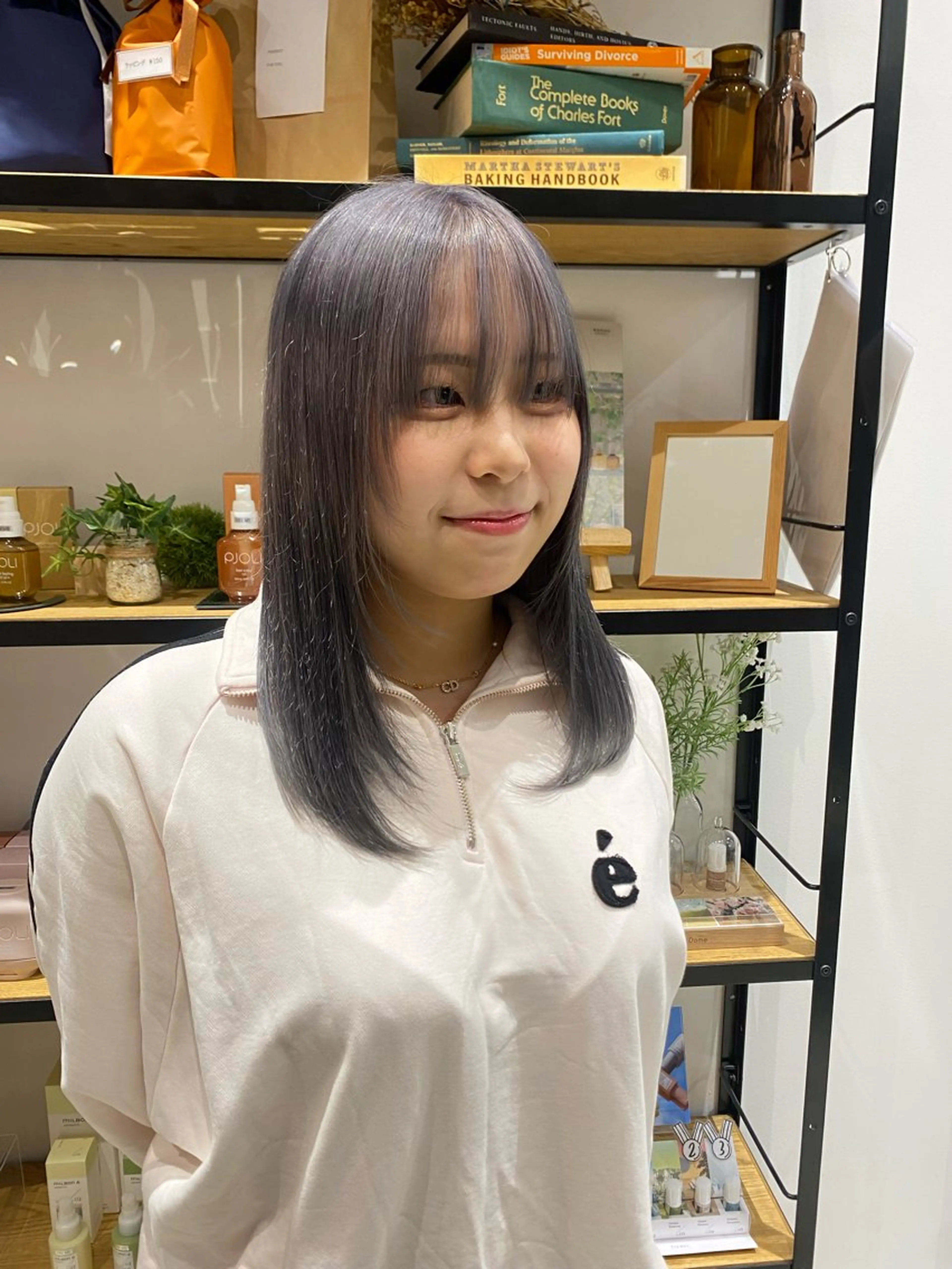 セミロング カラー ブリーチ 藤村 雄大のヘアスタイル