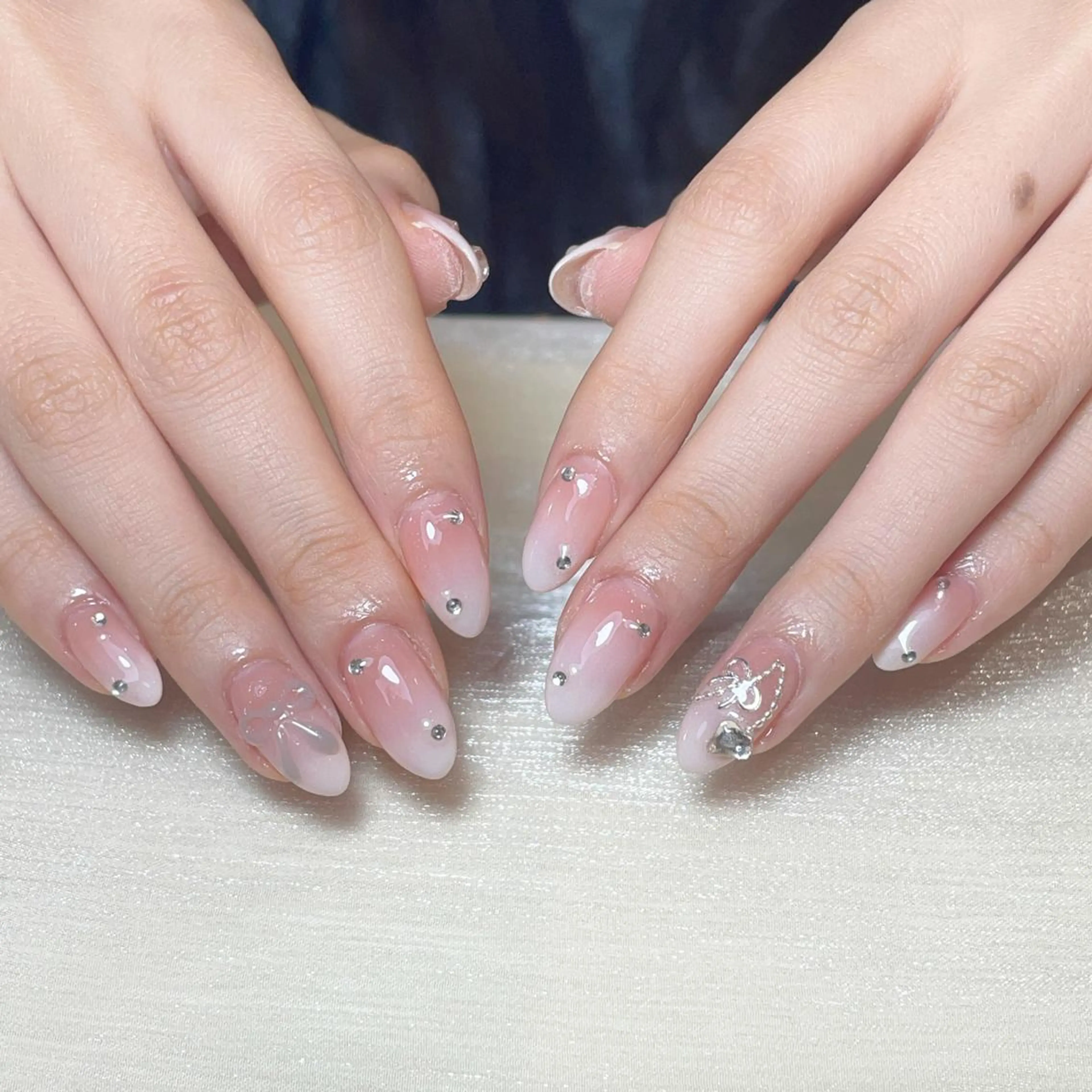 ネイル ハンドネイル ハンドケア Lumina Nail💕のネイルデザイン