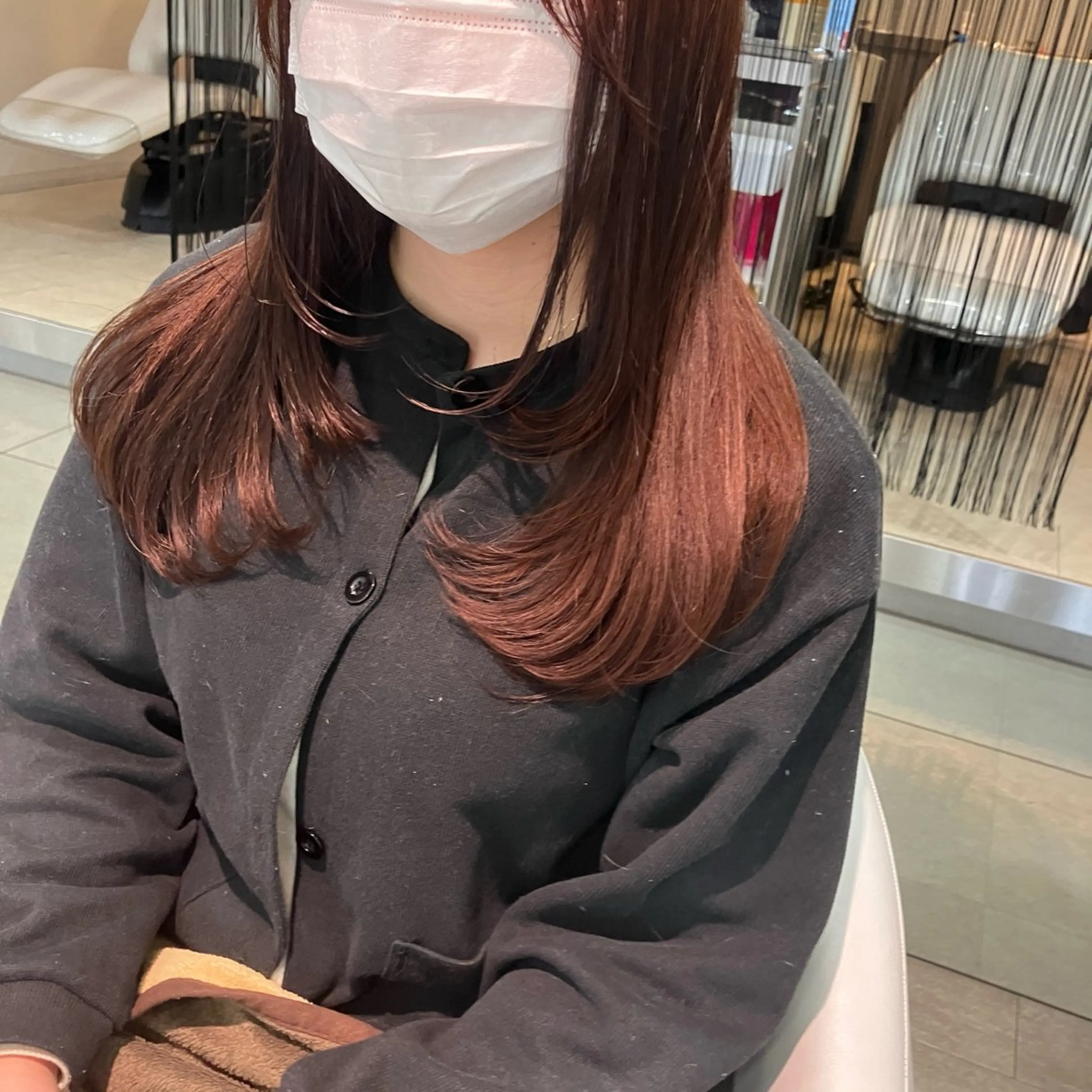 セミロング カラー カット ヘアカラー レイヤー/ブリ ーチ/ 岡本美優のヘアスタイル