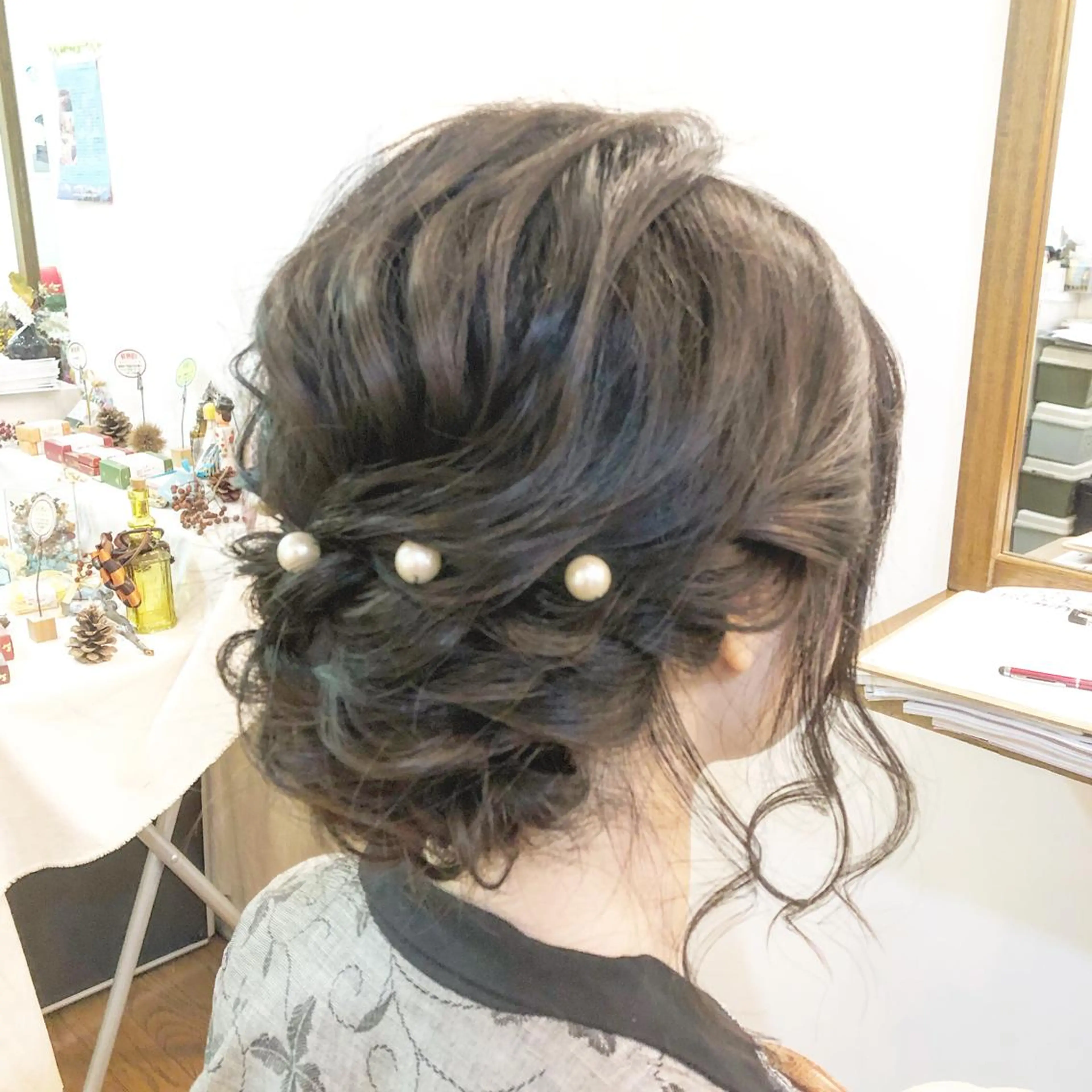 ミディアム ヘアアレンジ 塩崎 春香のヘアスタイル
