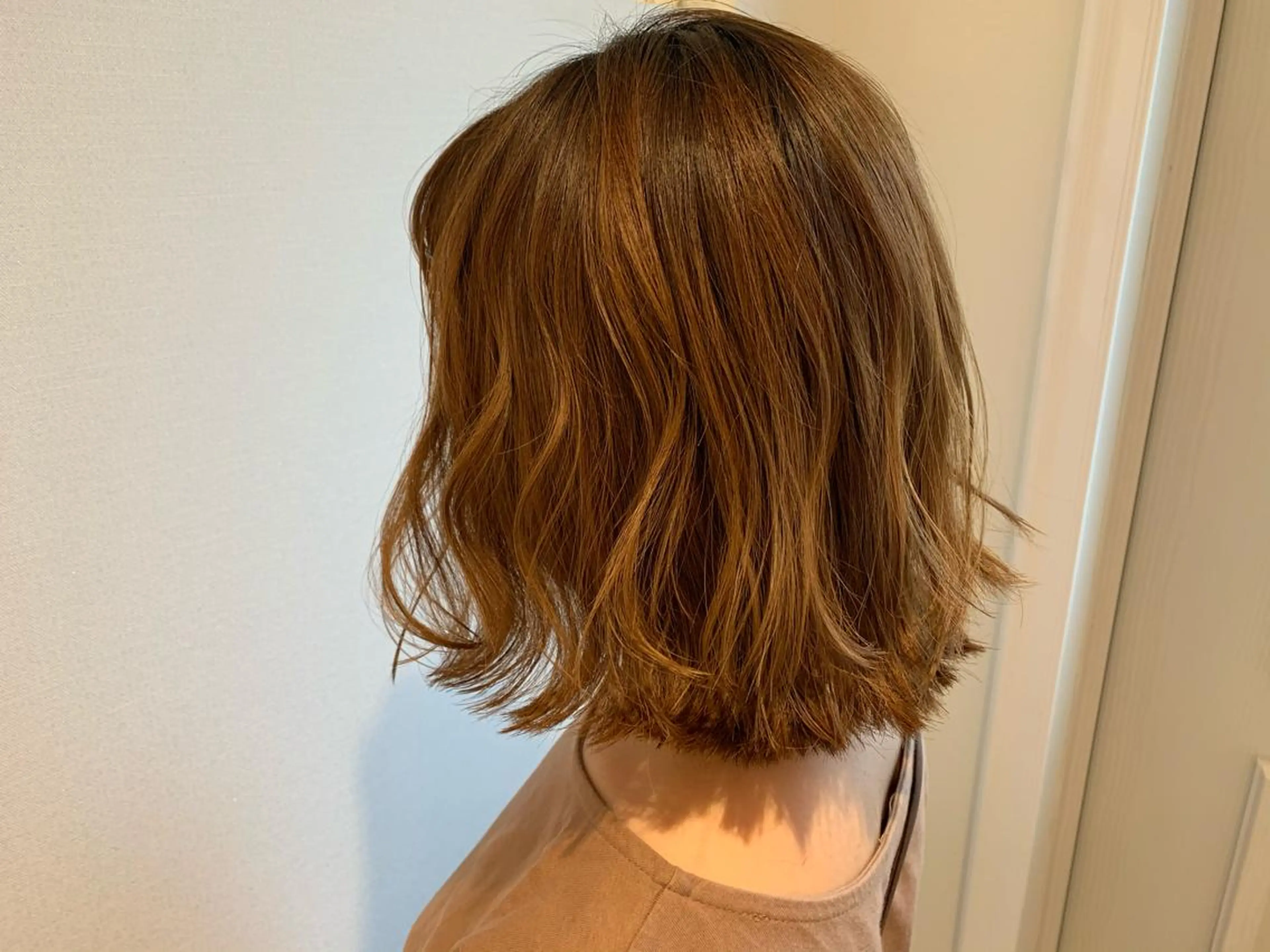 ミディアム カット ヘアカラー 井上 美春のヘアスタイル