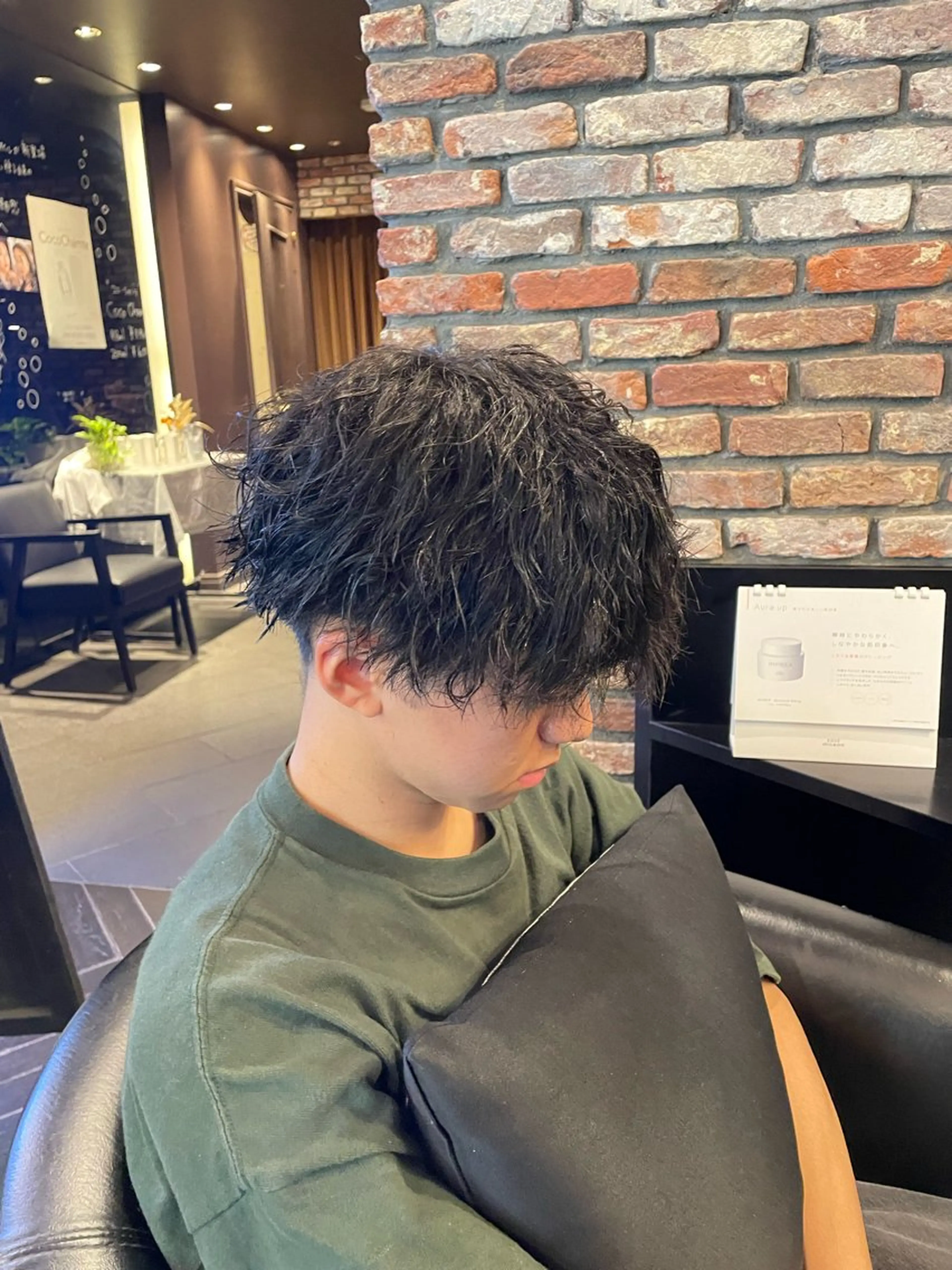 メンズ ショート 顔周りレイヤー/マオのヘアスタイル