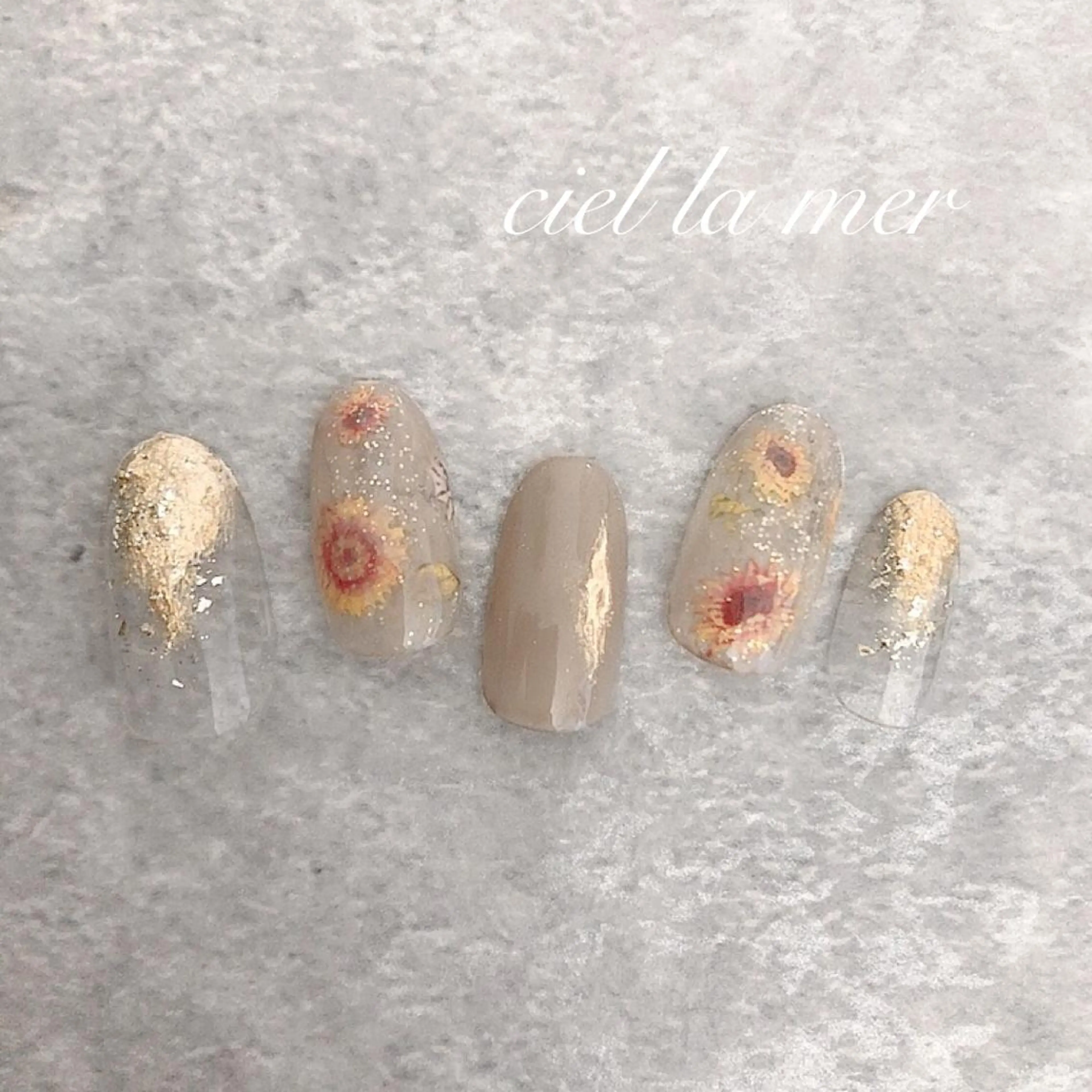 ネイル ハンドネイル フットネイル ciel la merのネイルデザイン